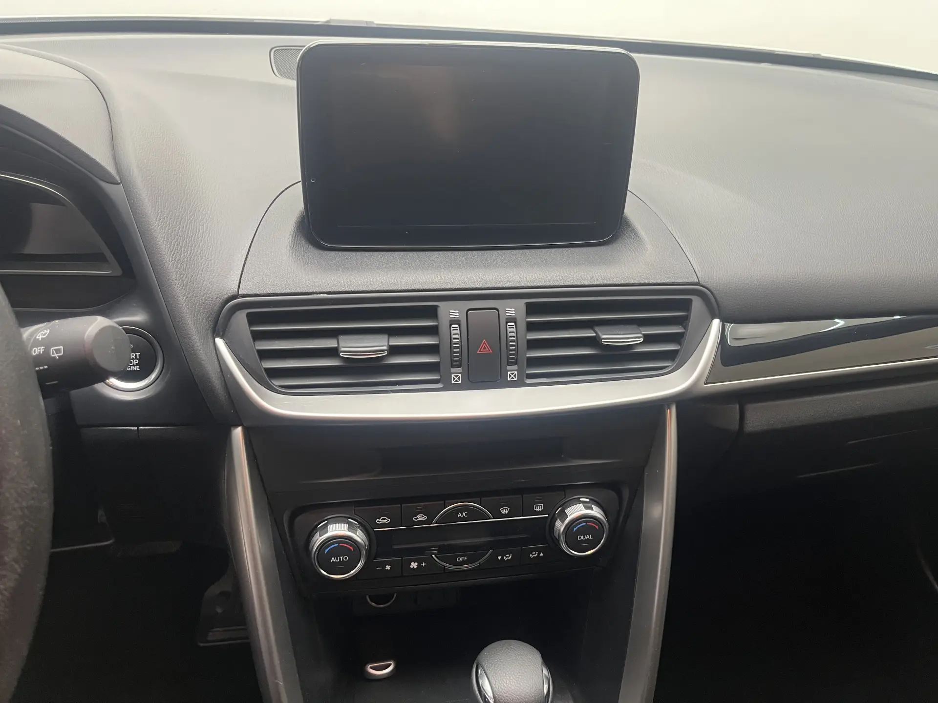 Mazda CX-4, 2019 14
