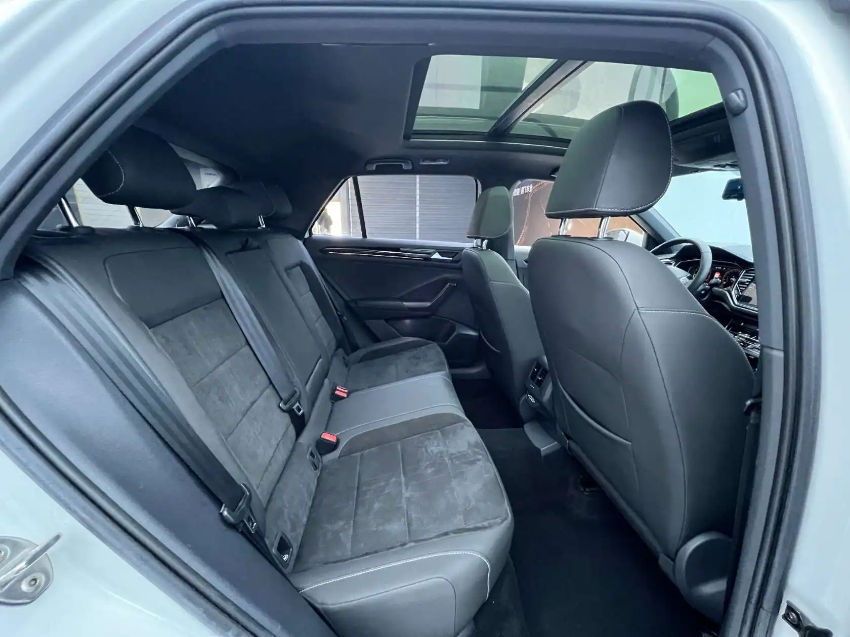 Volkswagen T-ROC, 2022 16