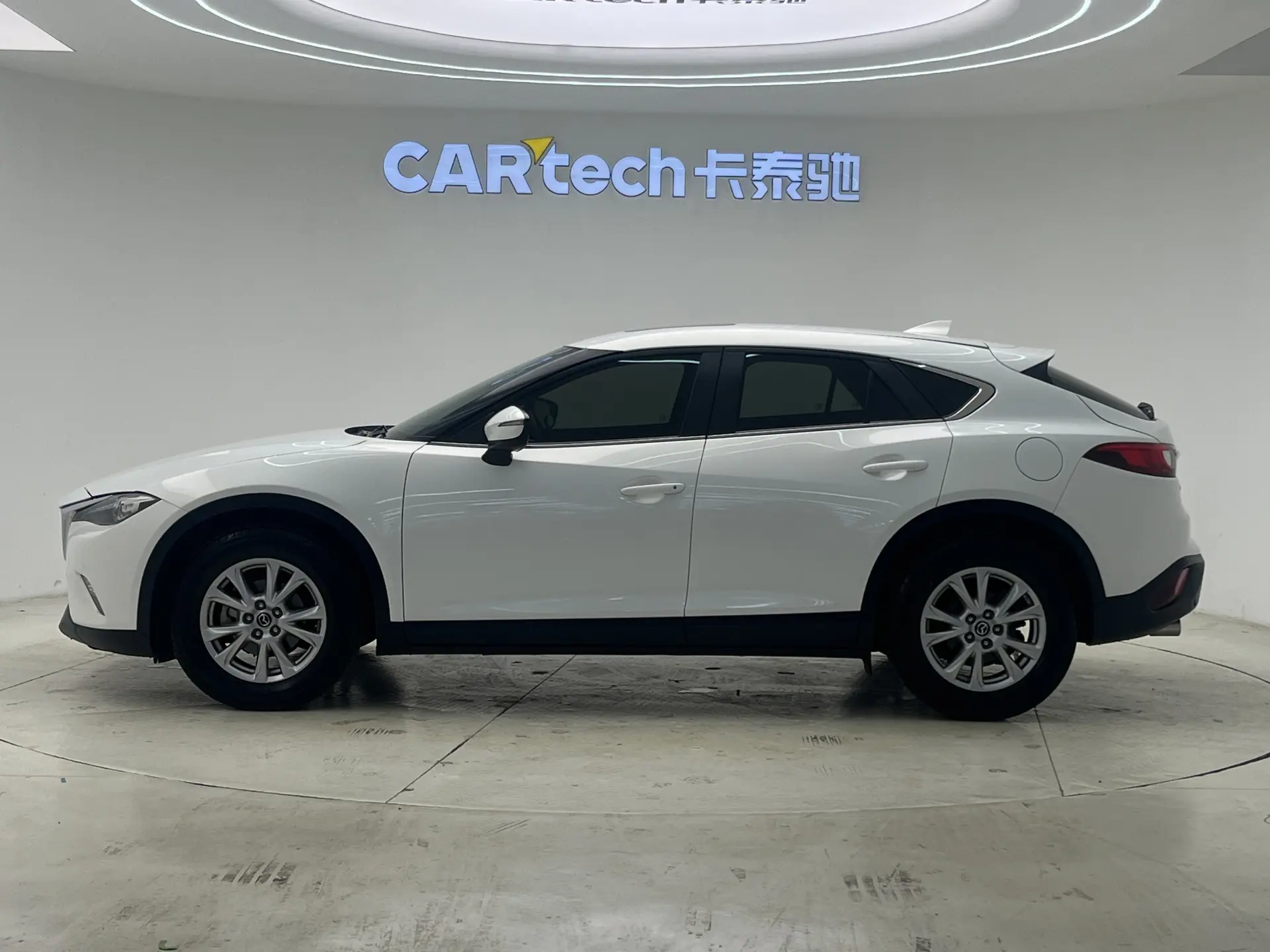 Mazda CX-4, 2019 3