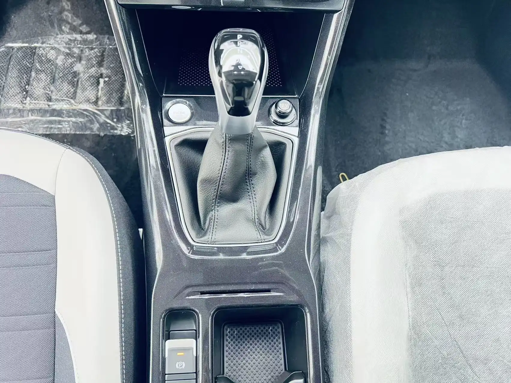 Volkswagen Tharu, 2026 19