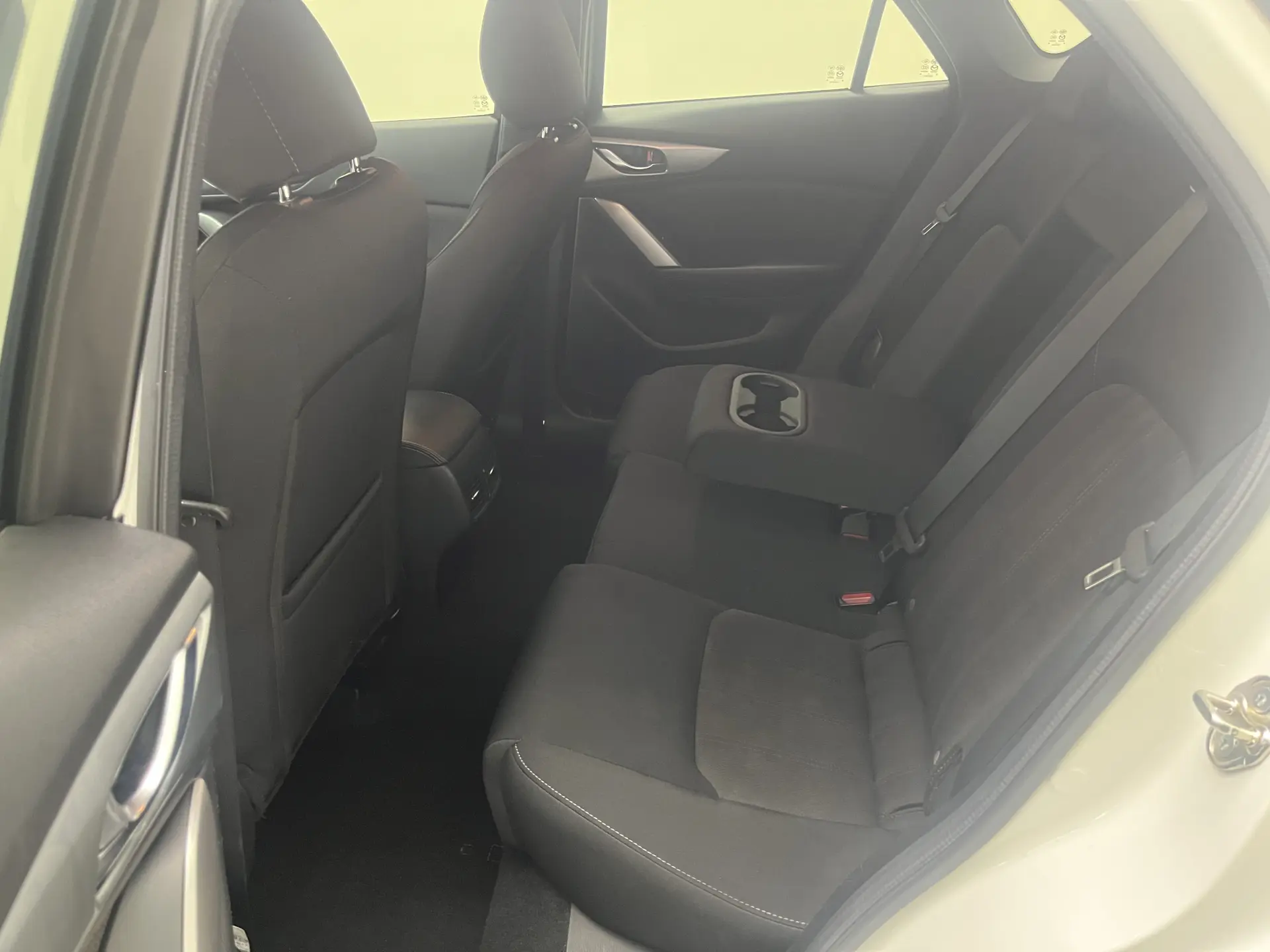 Mazda CX-4, 2019 12