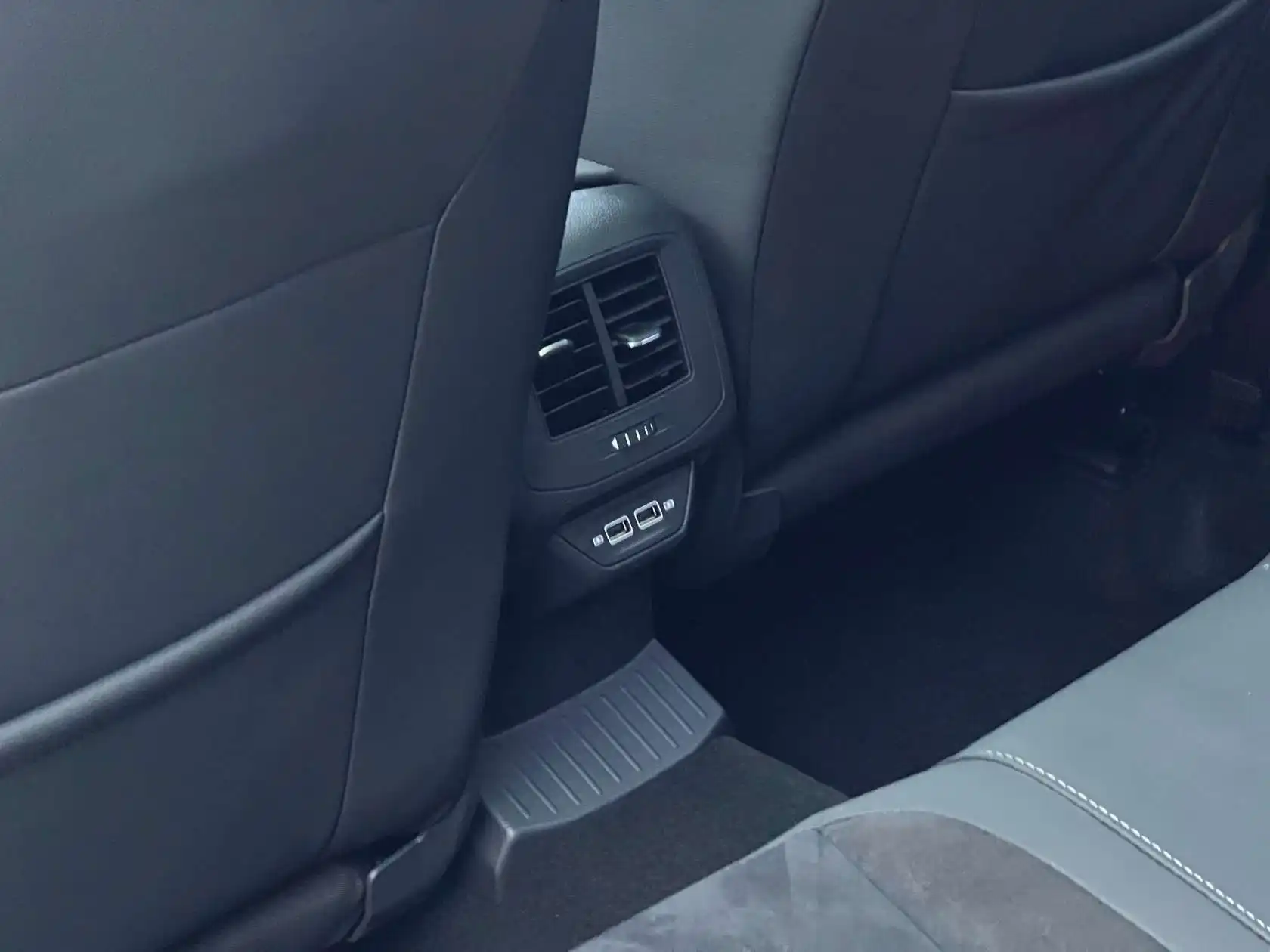 Volkswagen T-ROC, 2022 14