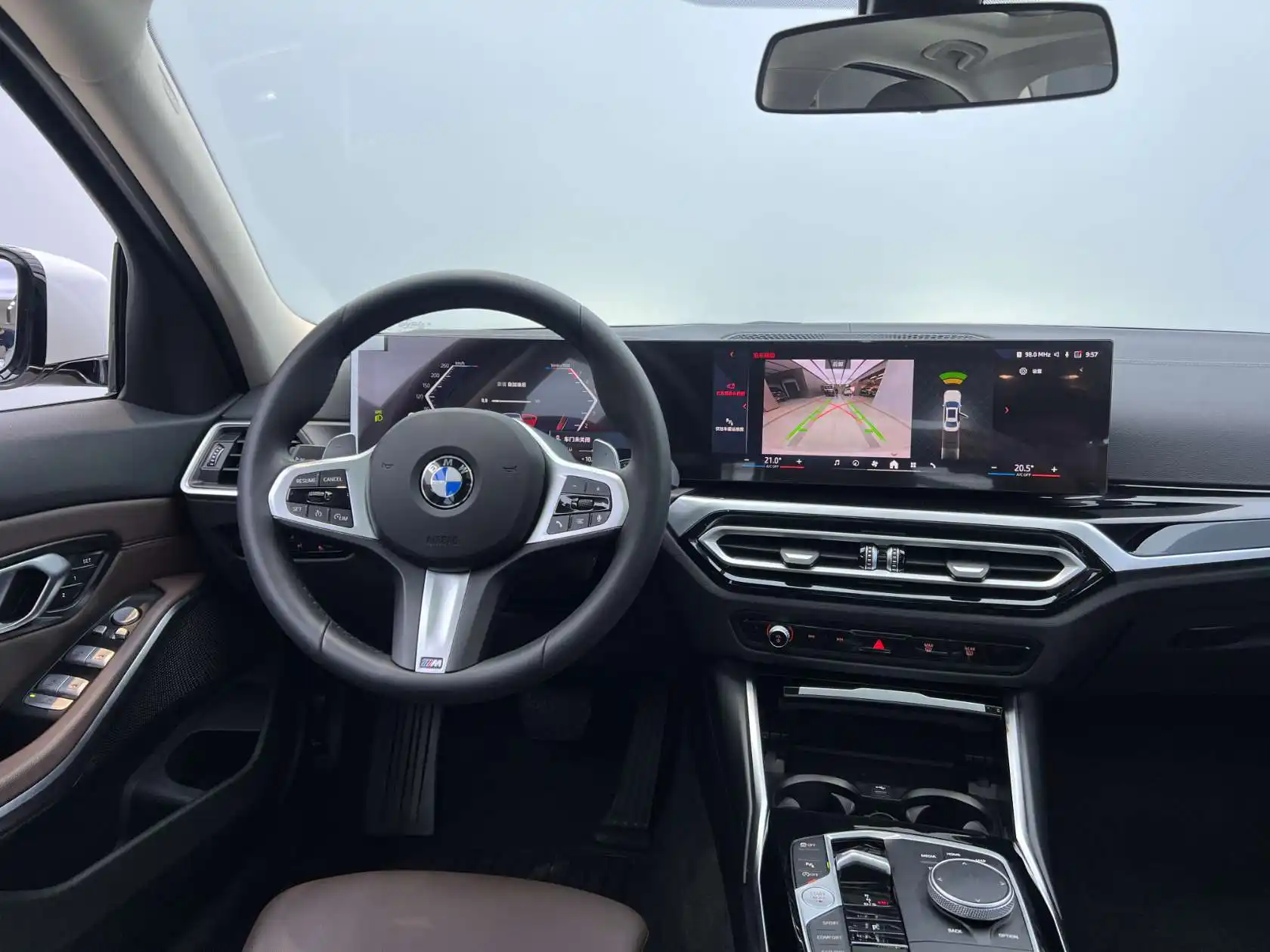 BMW 320Li, 2024 24