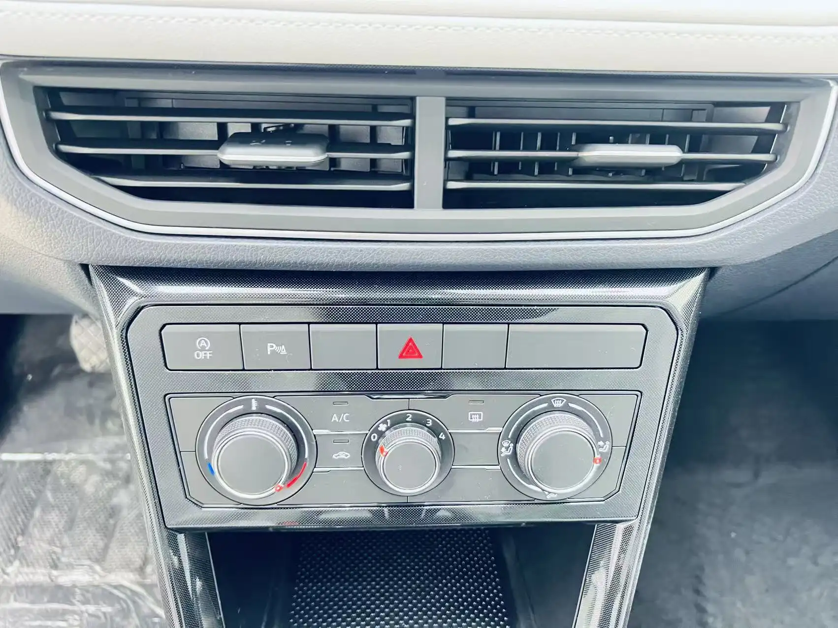 Volkswagen Tharu, 2026 20