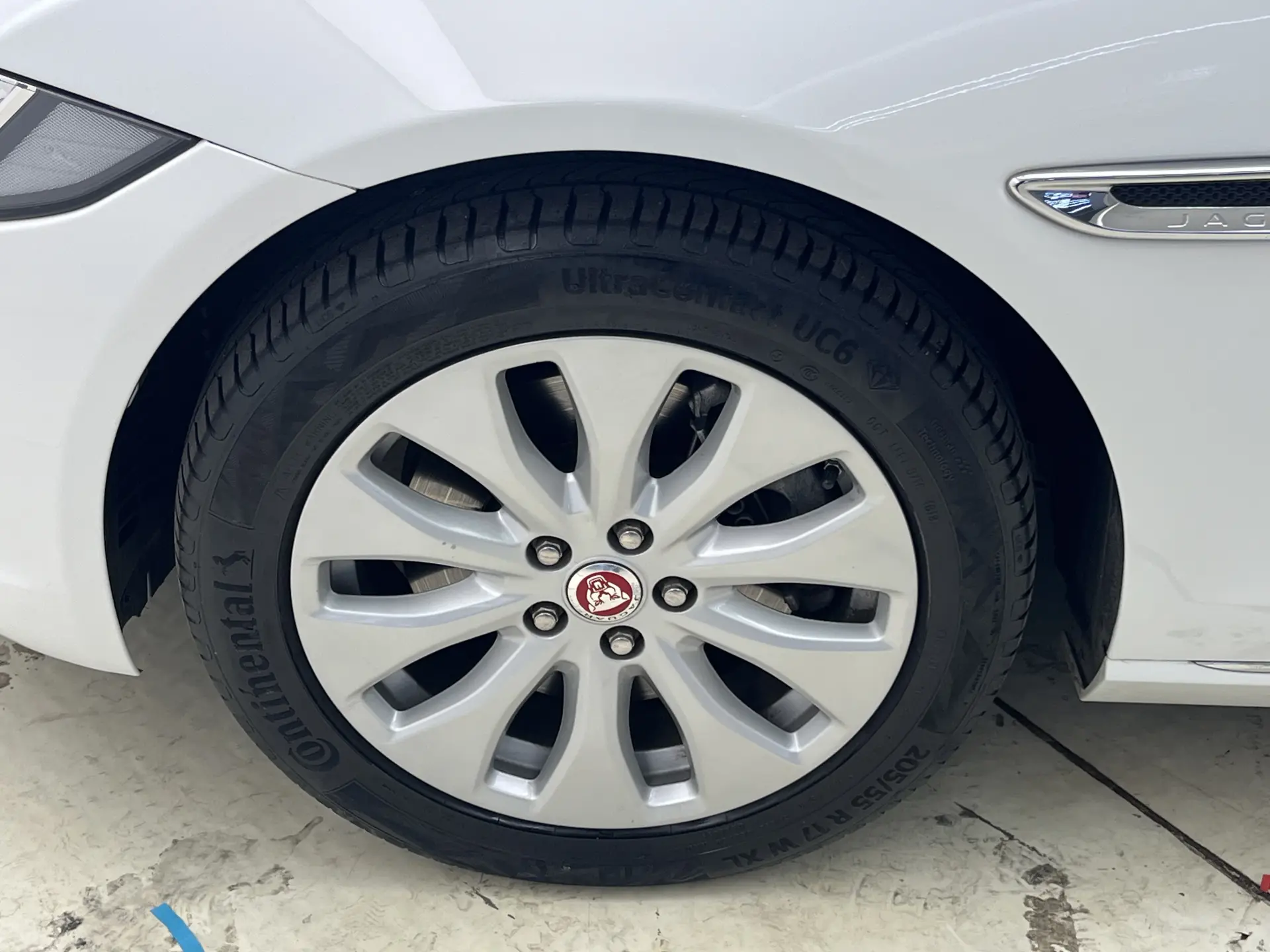 Jaguar XEL, 2019 8