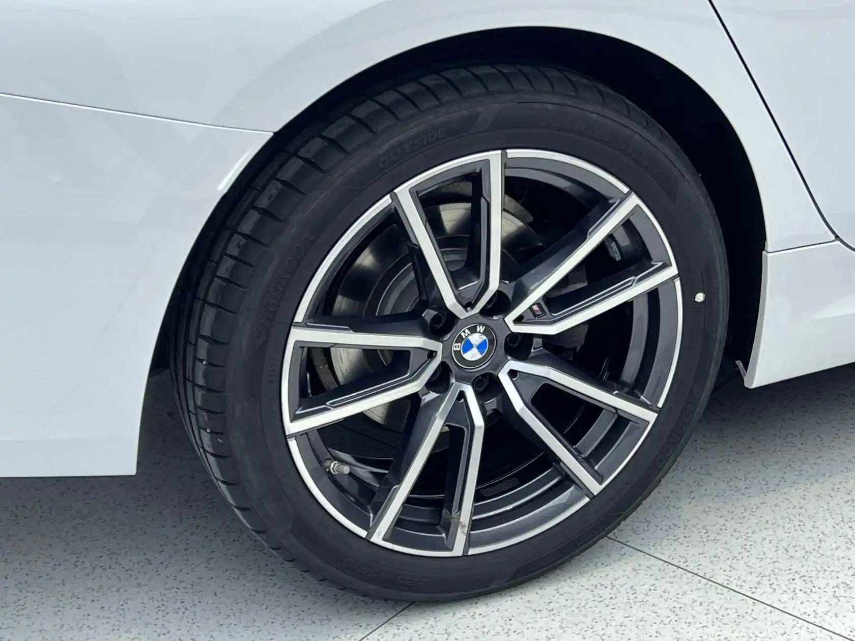 BMW 320Li, 2024 32