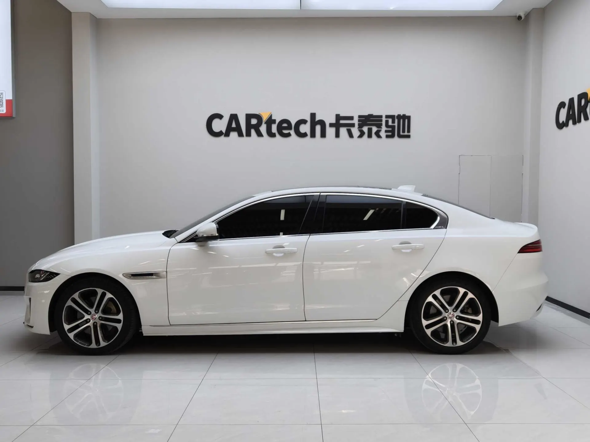 Jaguar XEL, 2024 8