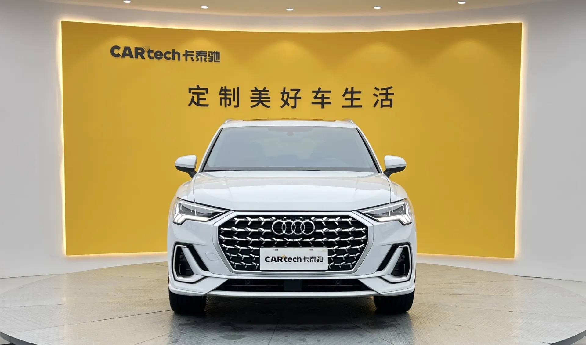 Audi Q3 40 TFSI, 2024 3