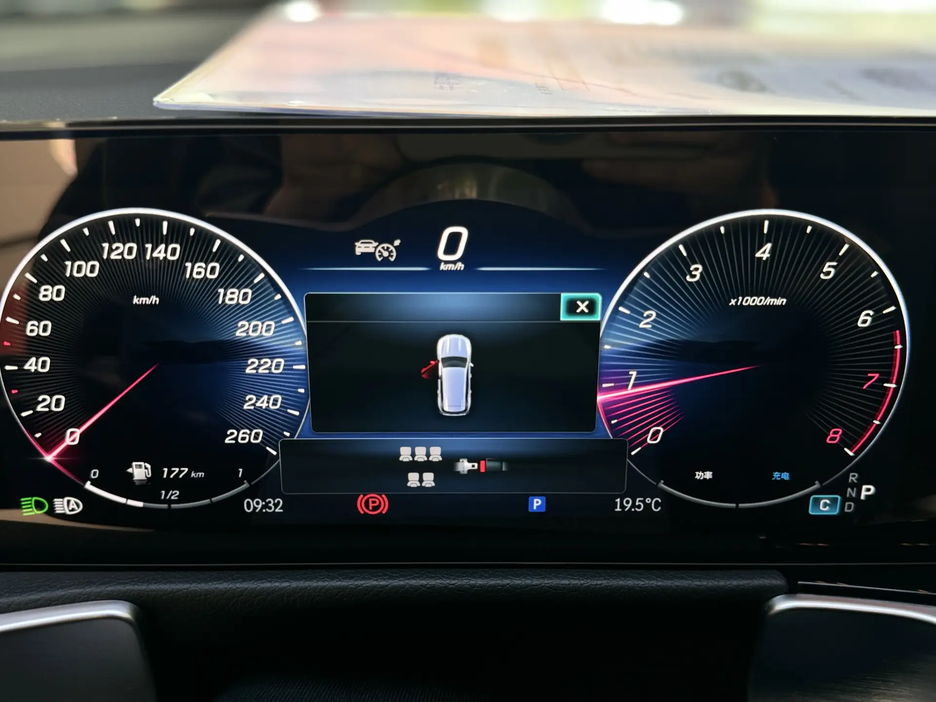 Mercedes-Benz GLB, 2024 15