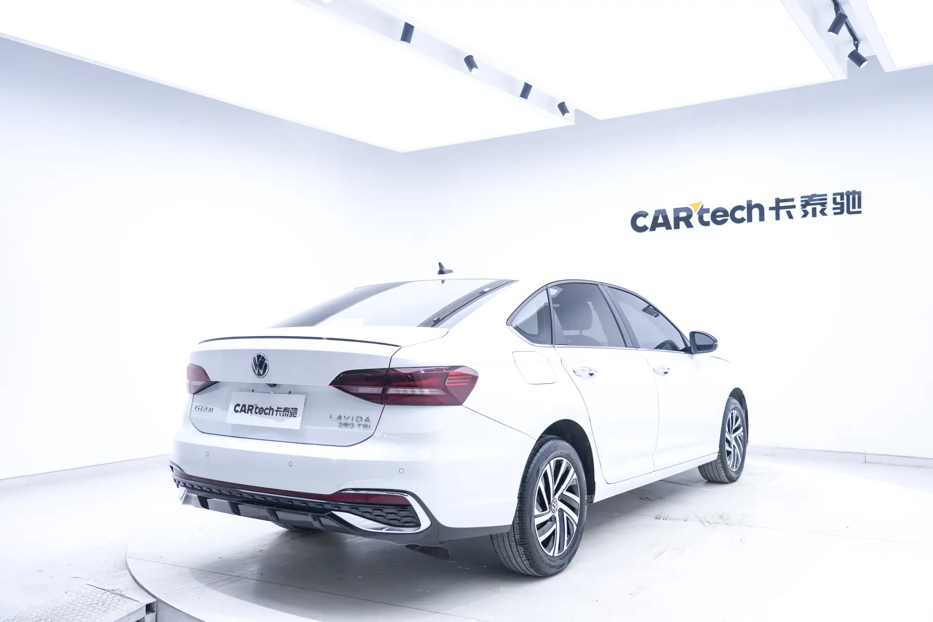 Volkswagen Lavida, 2022 все фото