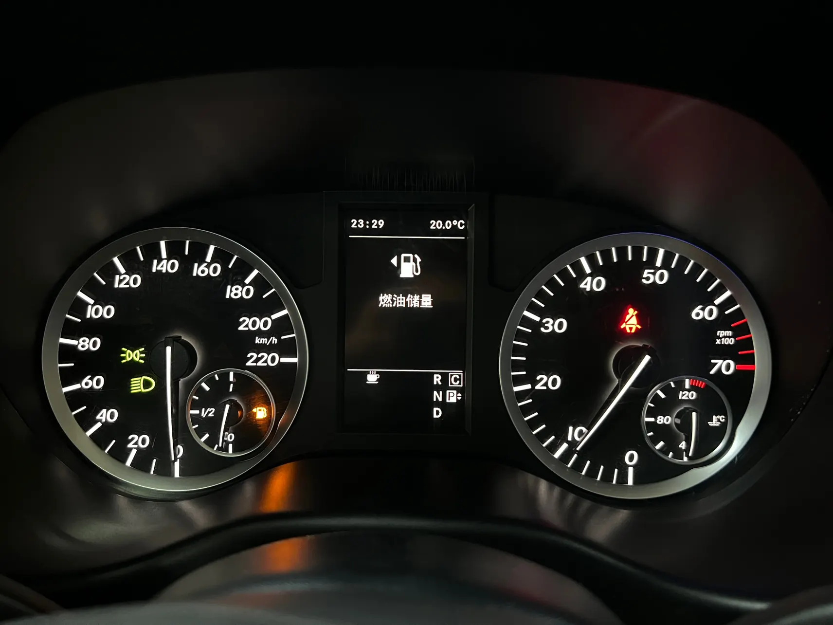 Mercedes-Benz Vito, 2019 21