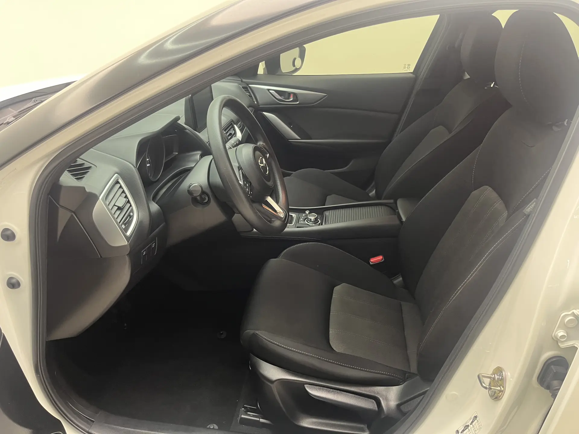 Mazda CX-4, 2019 11
