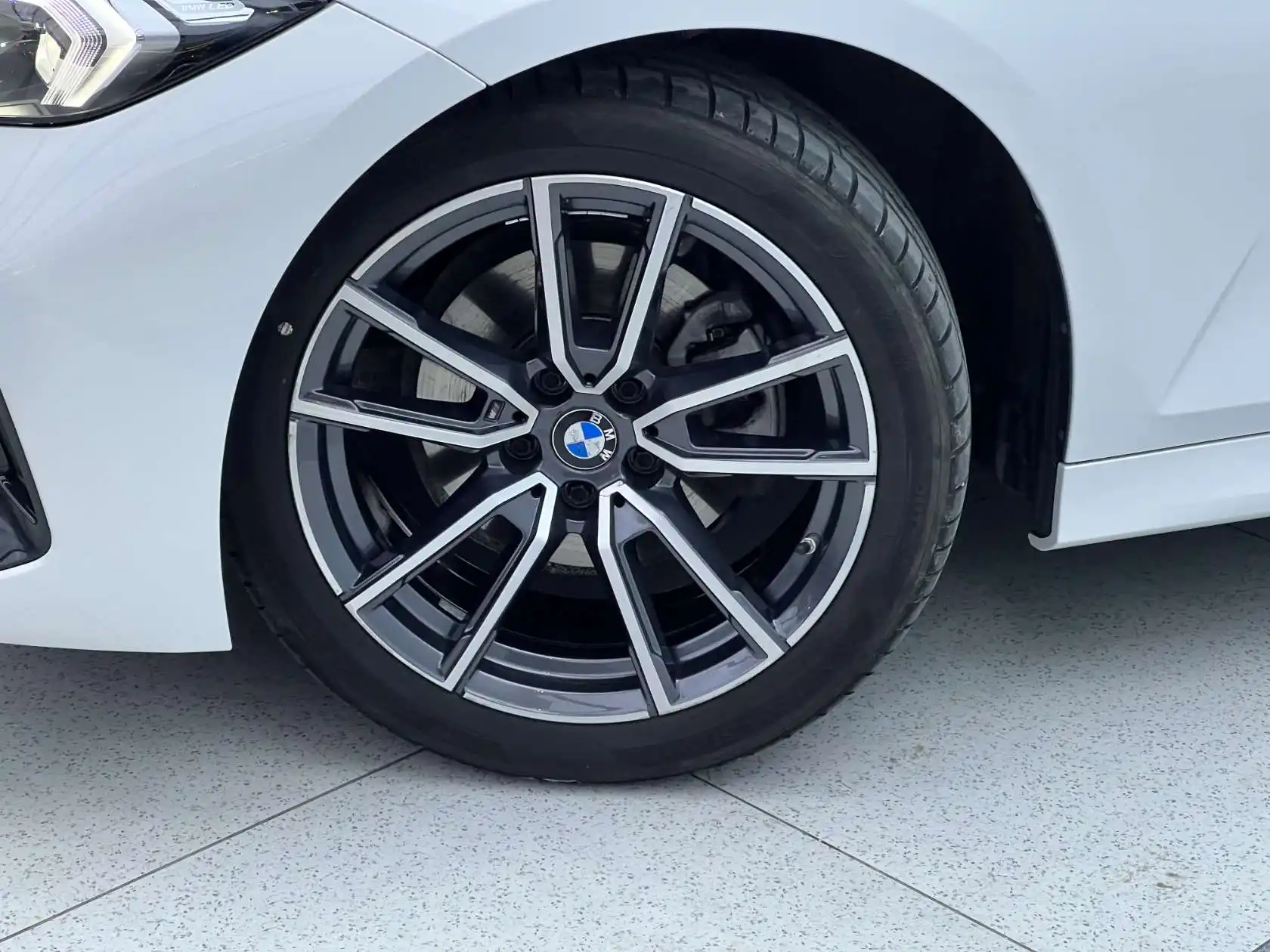 BMW 320Li, 2024 30