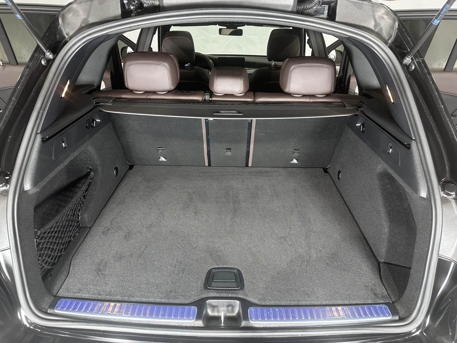 Mercedes-Benz GLC 260 L, 2022 10