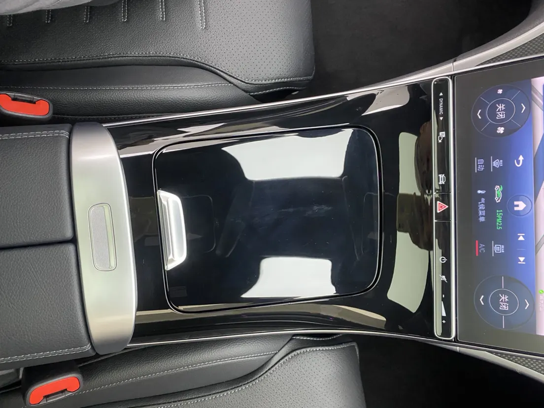 Mercedes-Benz C 260 L, 2024 21