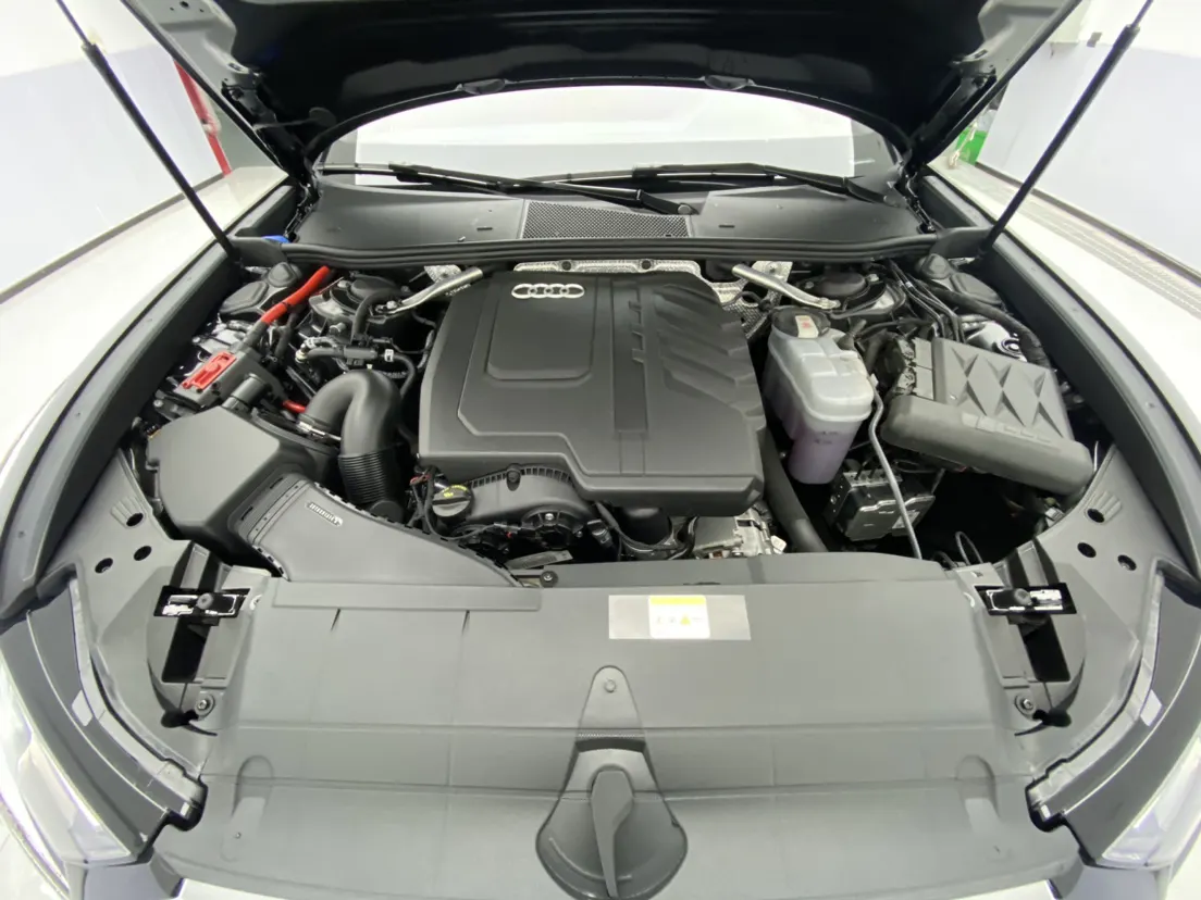 Audi A6L 45 TFSI, 2025 12