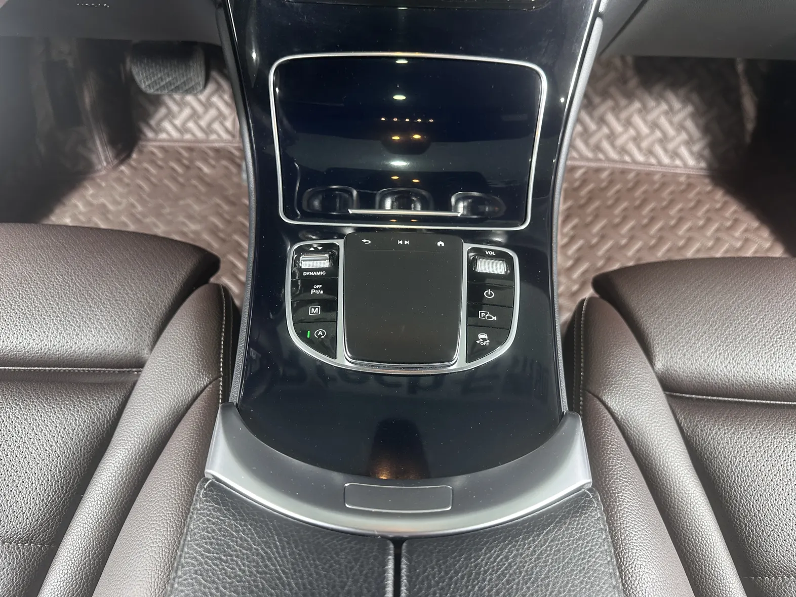 Mercedes-Benz GLC 260 L, 2022 18