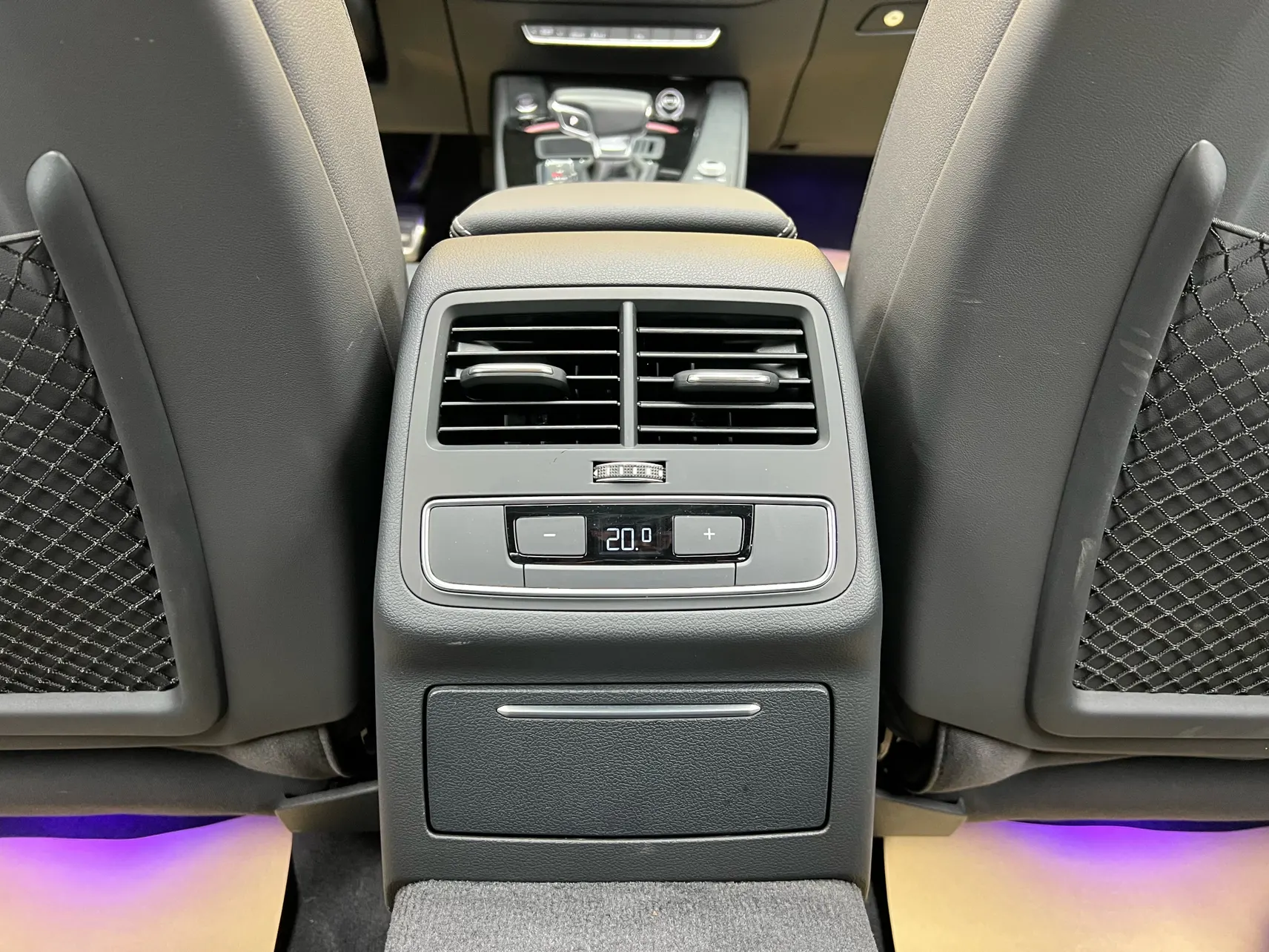 Audi A4L 40 TFSI, 2024 23