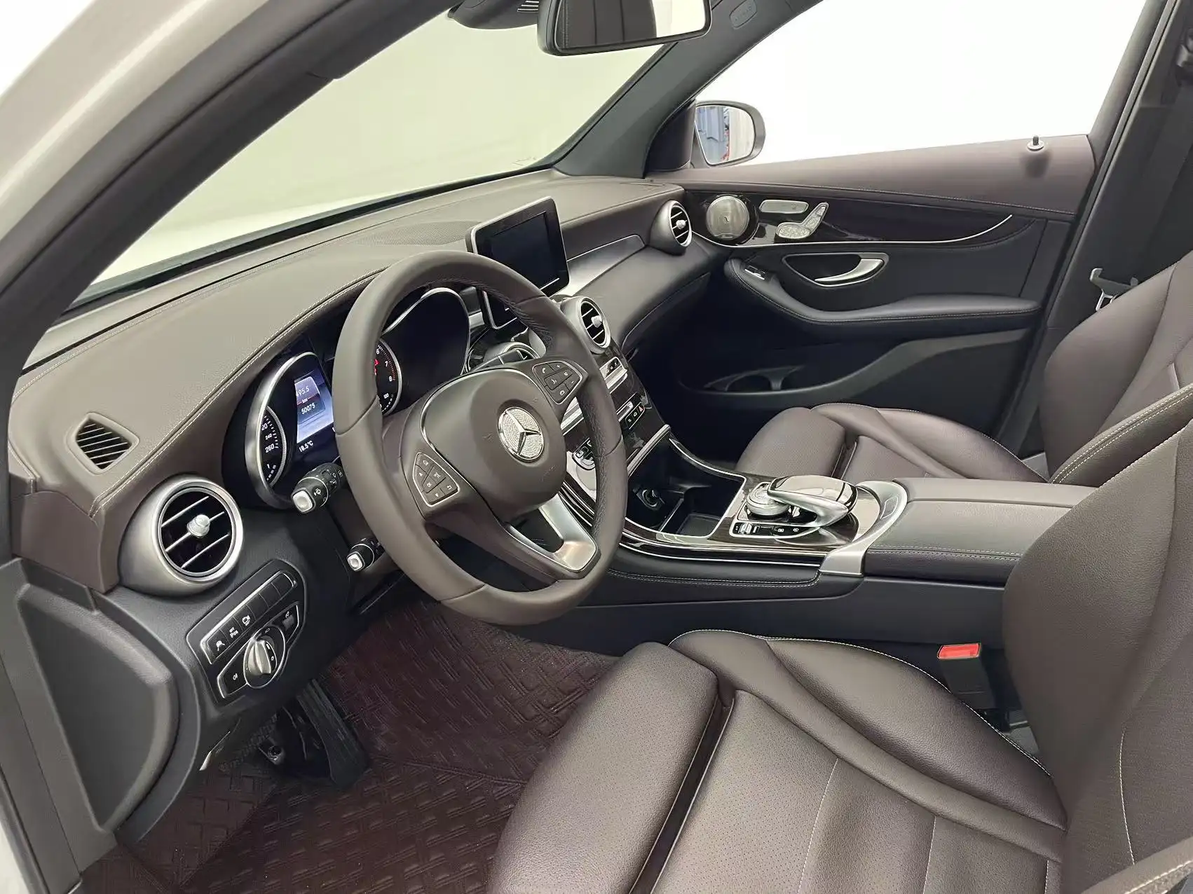 Mercedes-Benz GLC 260 4MATIC, 2018 14