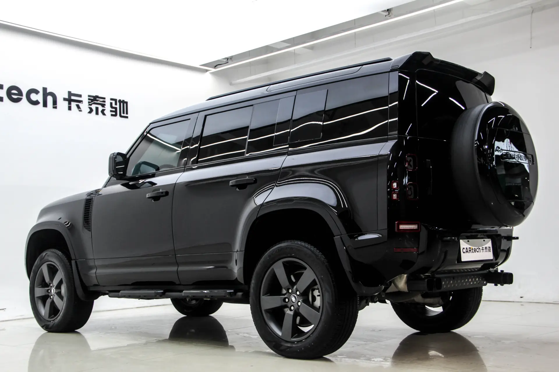 Land Rover Defender, 2025 6