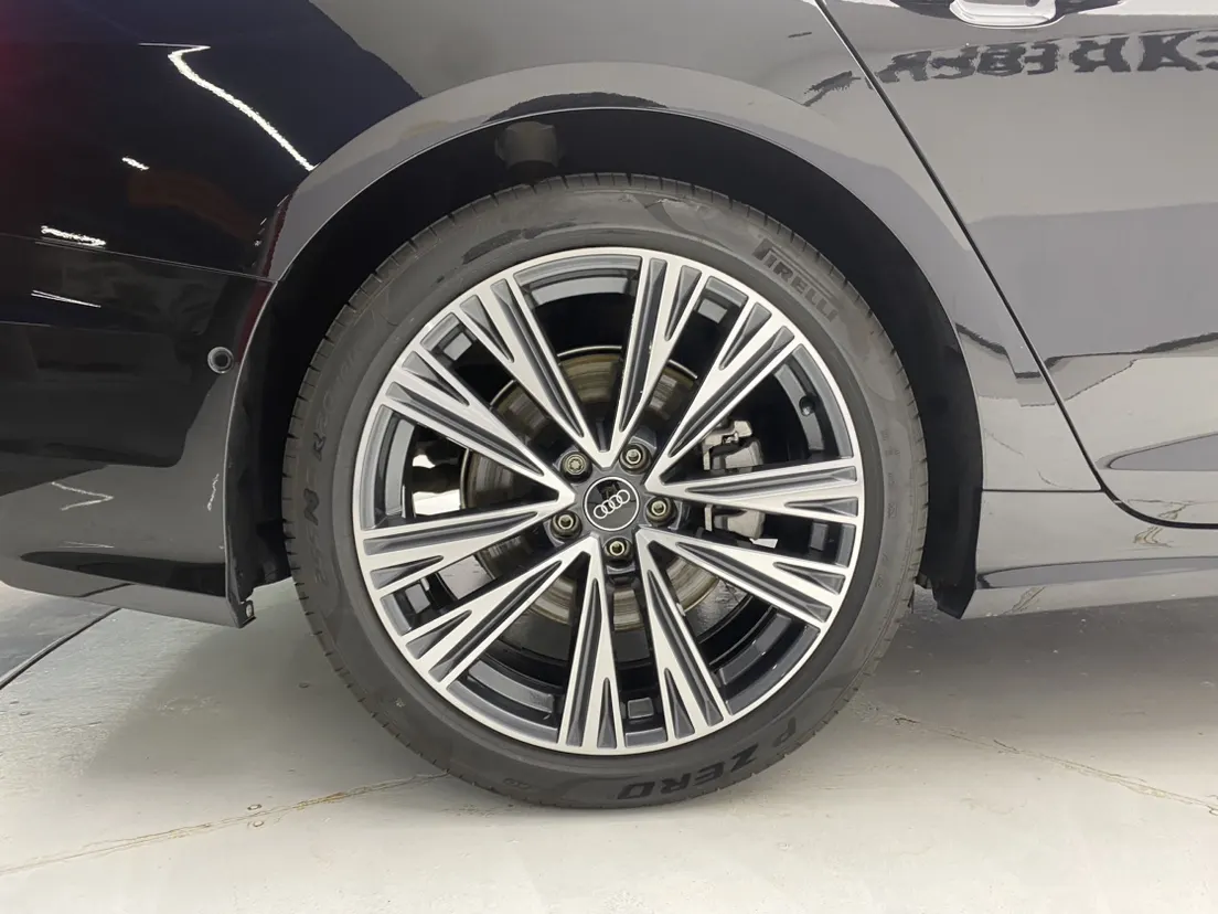 Audi A6L 45 TFSI, 2025 11