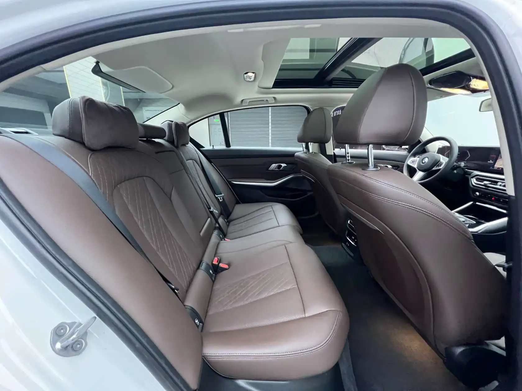 BMW 320Li, 2024 17