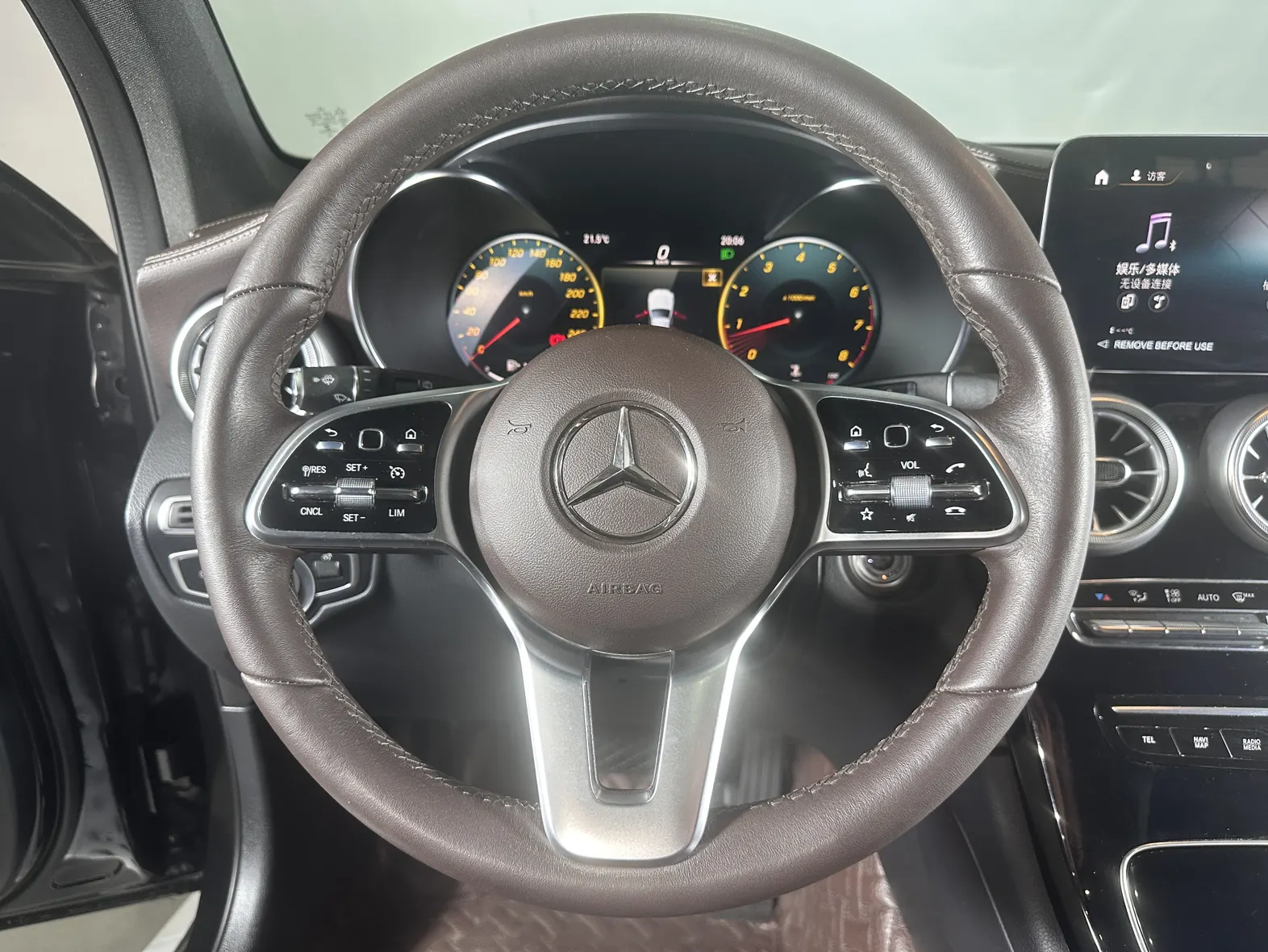 Mercedes-Benz GLC 260 L, 2022 13