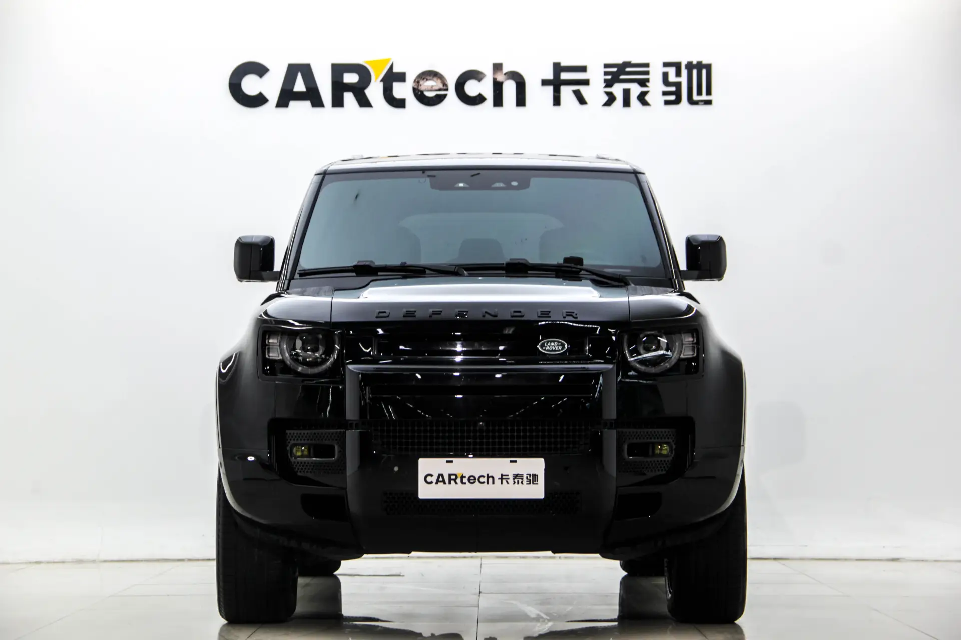 Land Rover Defender, 2025 3