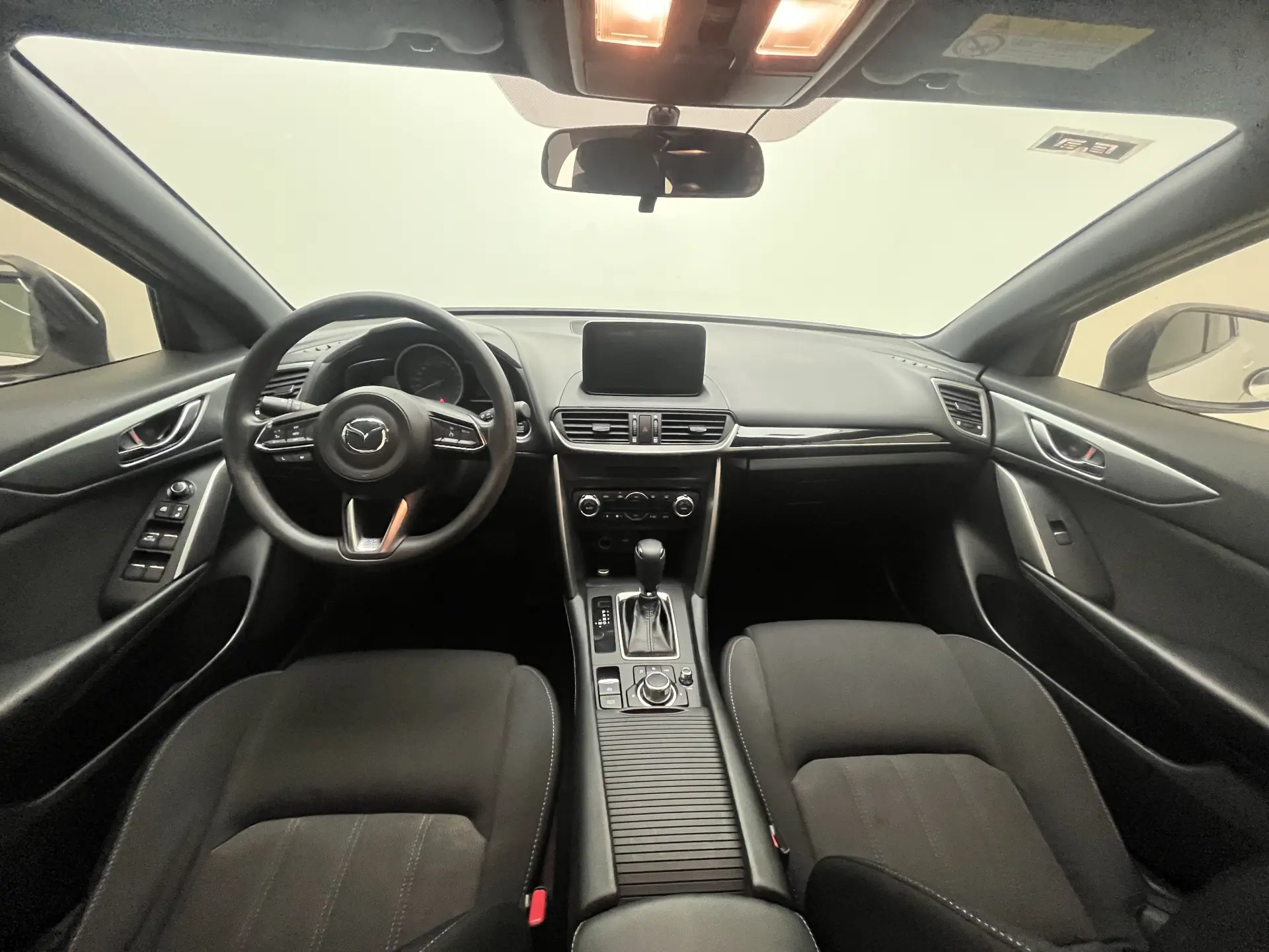 Mazda CX-4, 2019 10