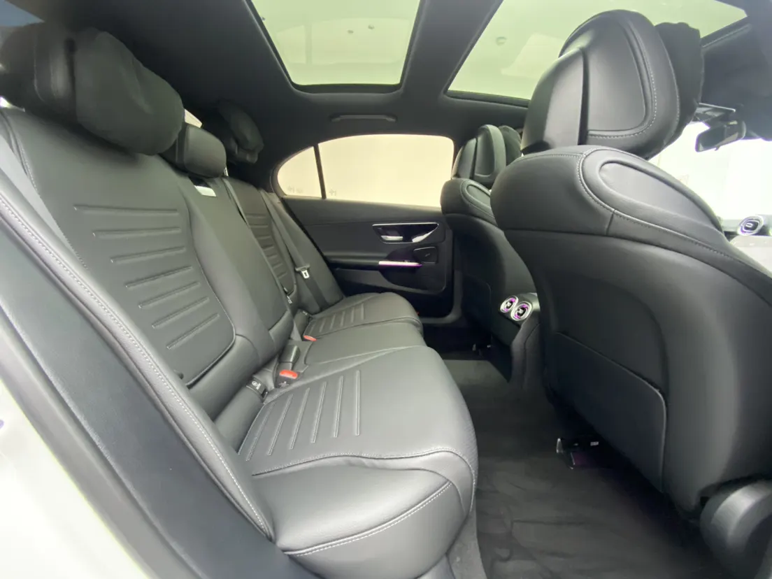 Mercedes-Benz C 260 L, 2024 27