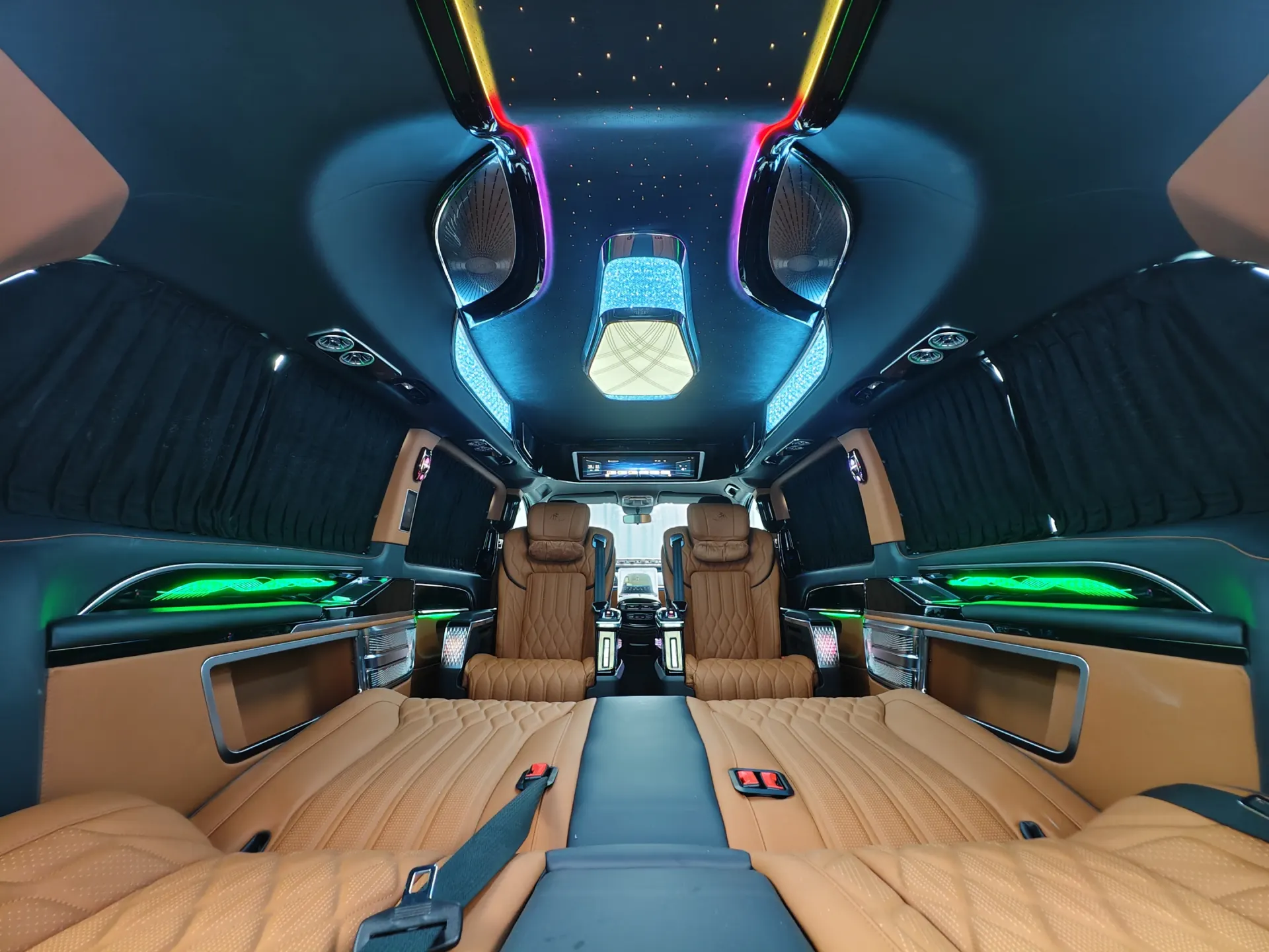 Mercedes-Benz Vito, 2025 15