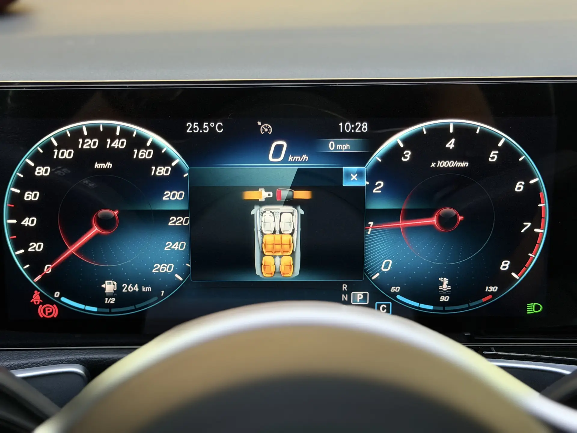 Mercedes-Benz GLB, 2022 16