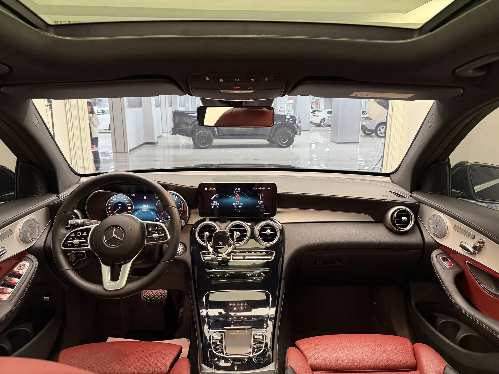Mercedes-Benz GLC 300 L, 2020 18