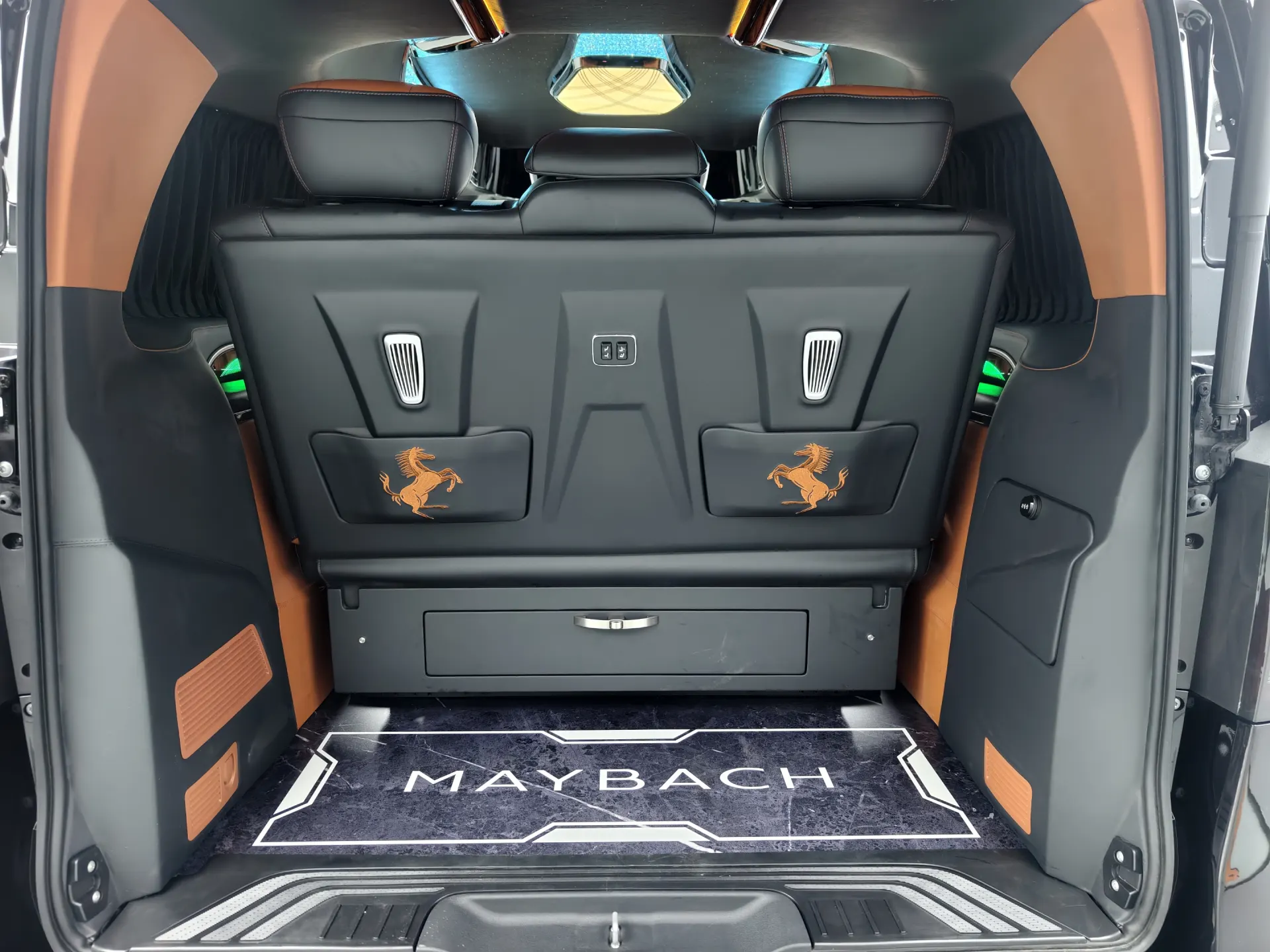 Mercedes-Benz Vito, 2025 все фото