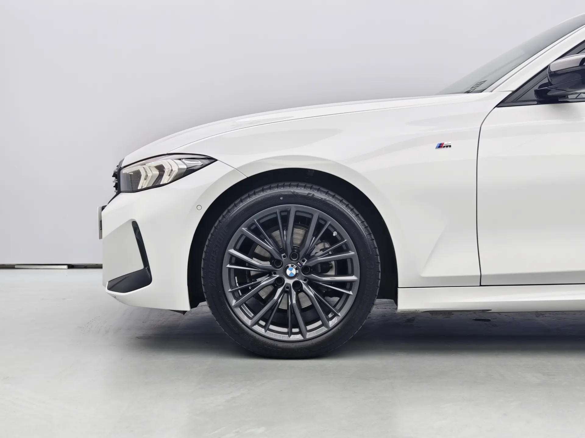 BMW 325Li, 2023 6