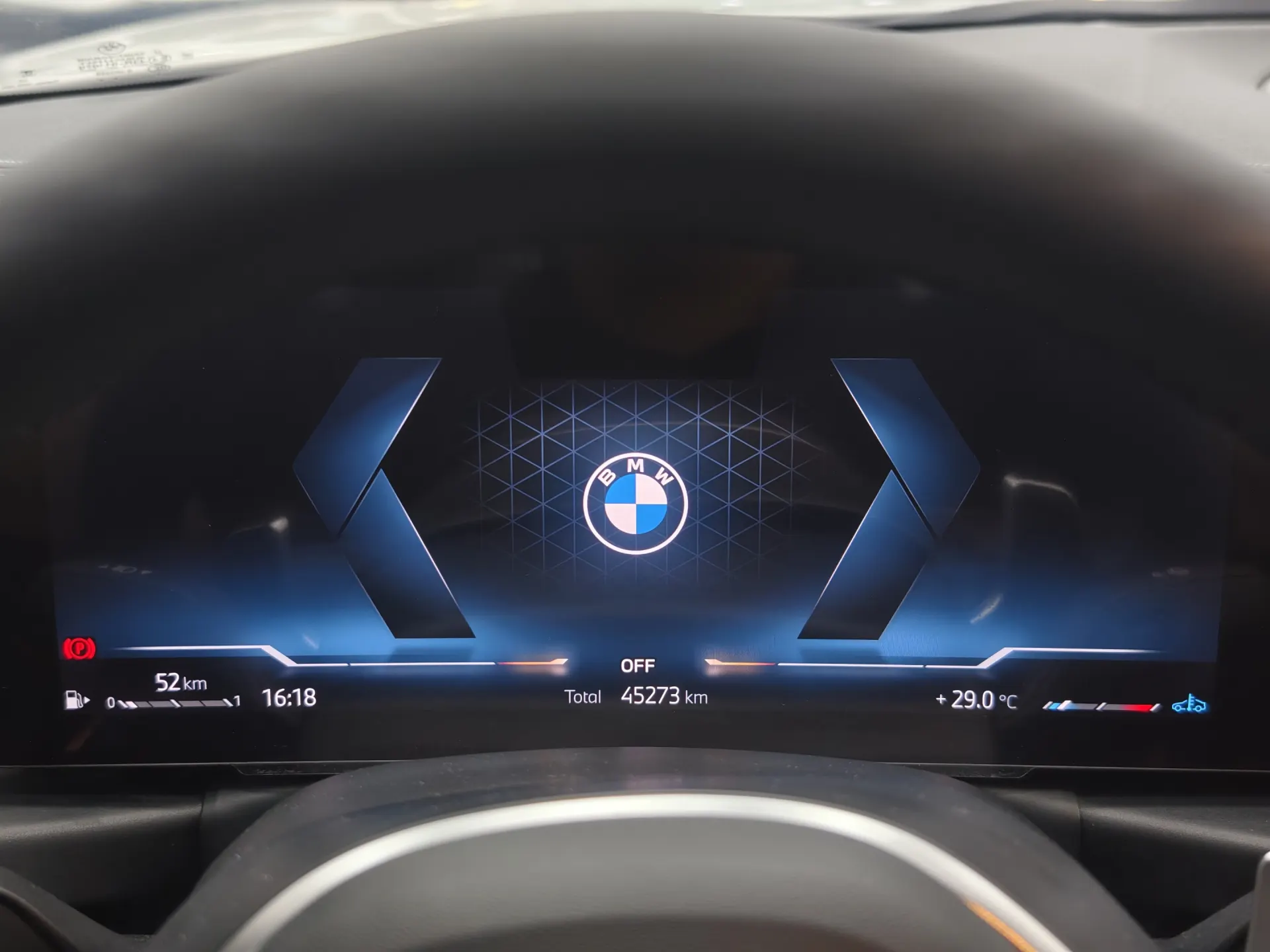 BMW 325Li, 2023 9