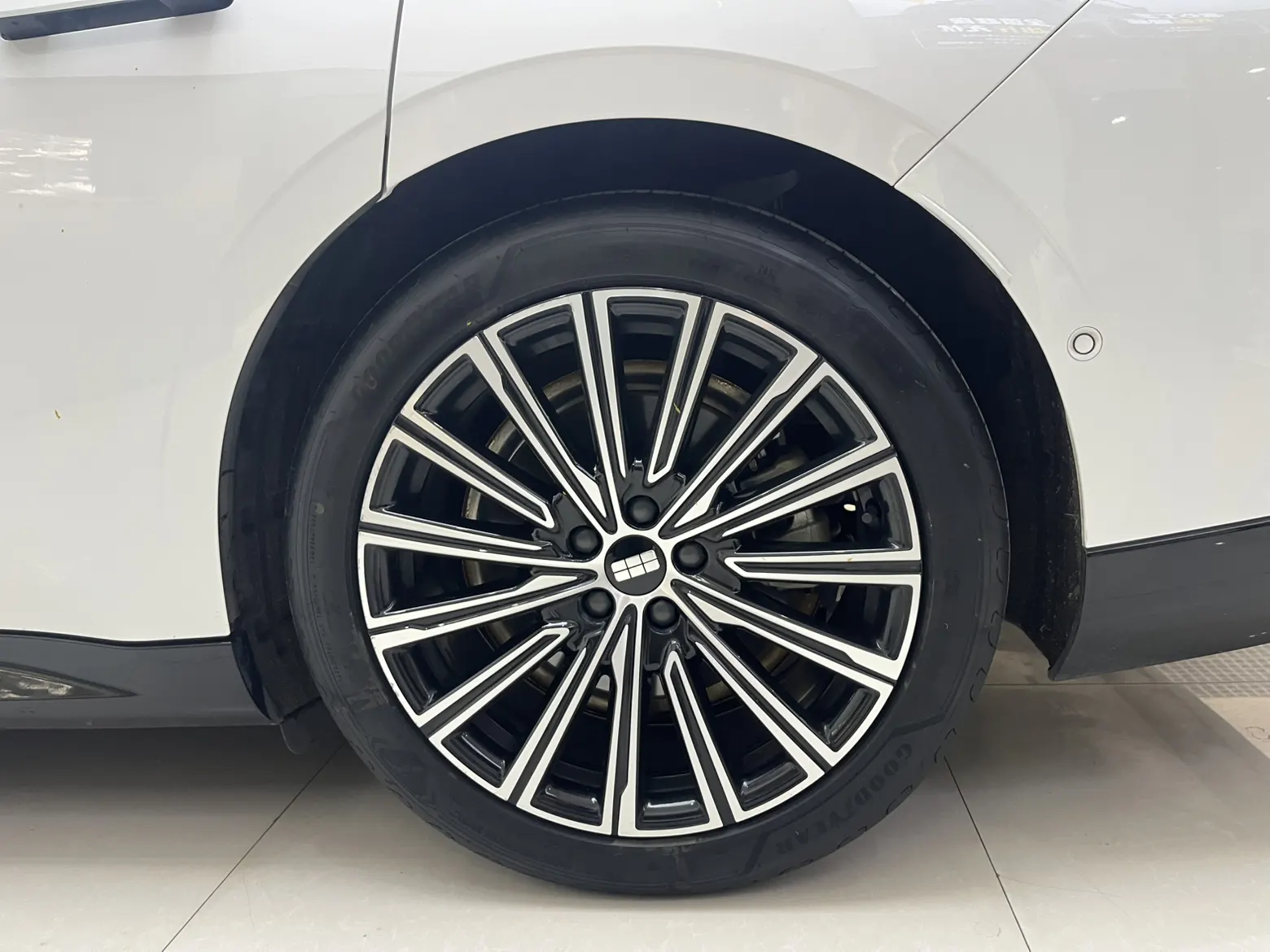 Geely Galaxy 8, 2025 7