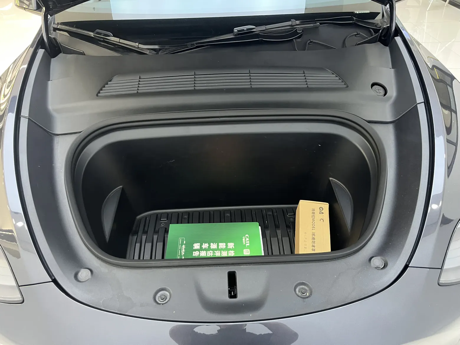 Tesla Model Y, 2024 9