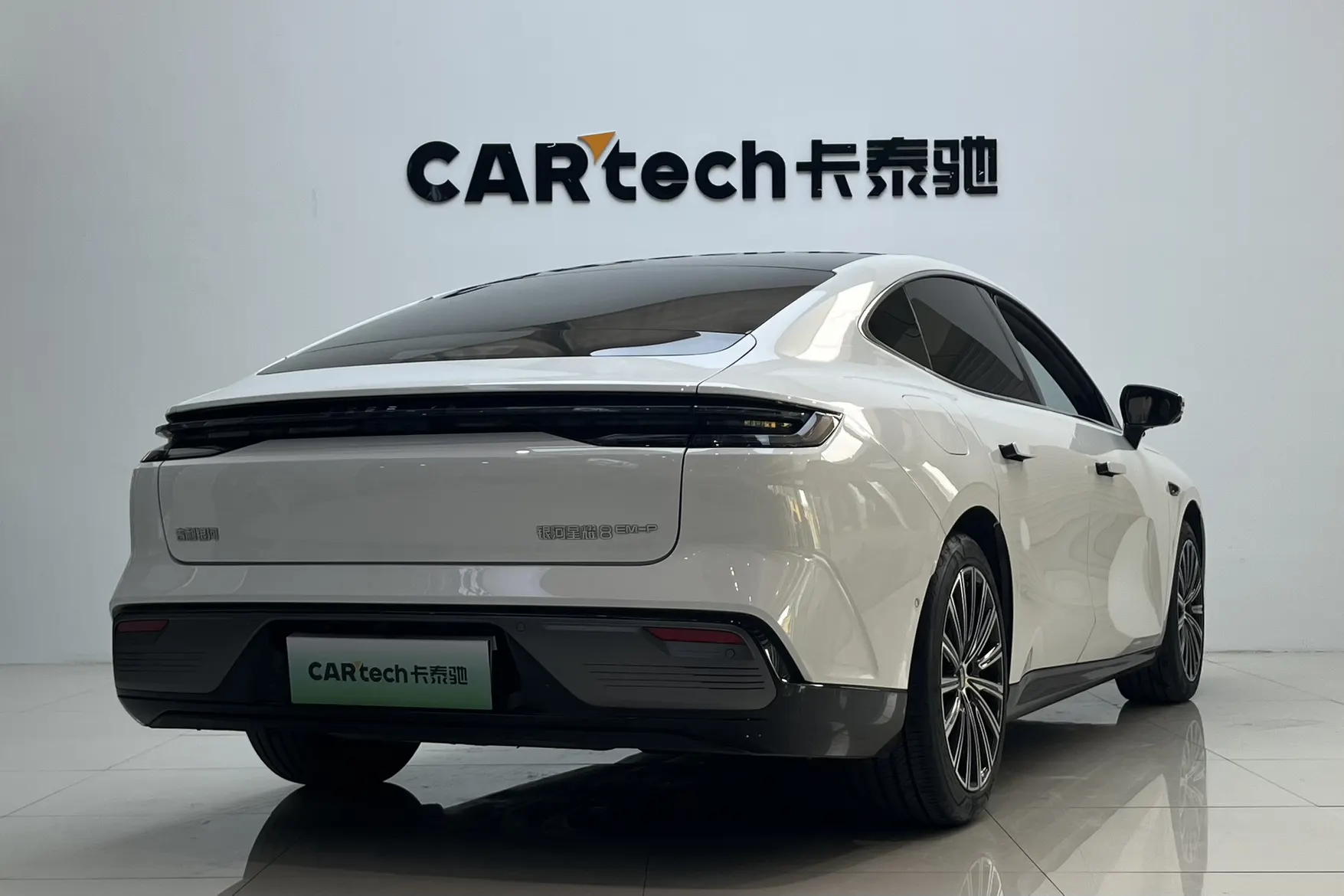 Geely Galaxy 8, 2025 2