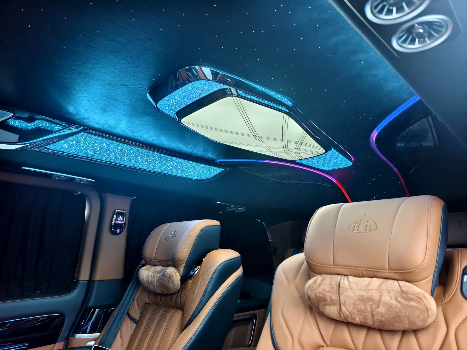 Mercedes-Benz Vito, 2025 20