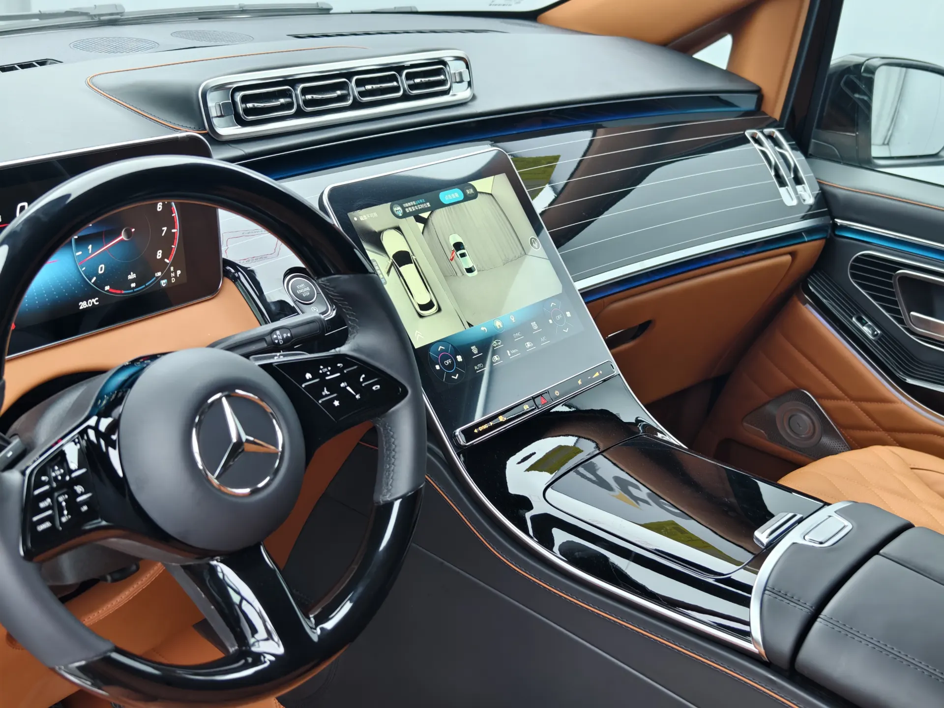 Mercedes-Benz Vito, 2025 24