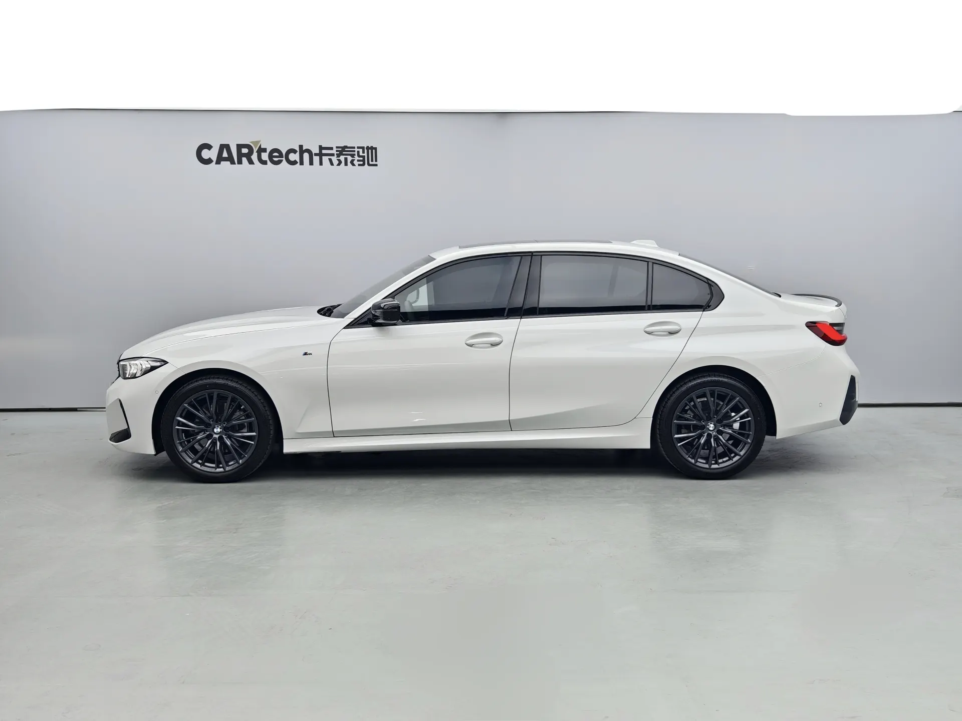 BMW 325Li, 2023 все фото