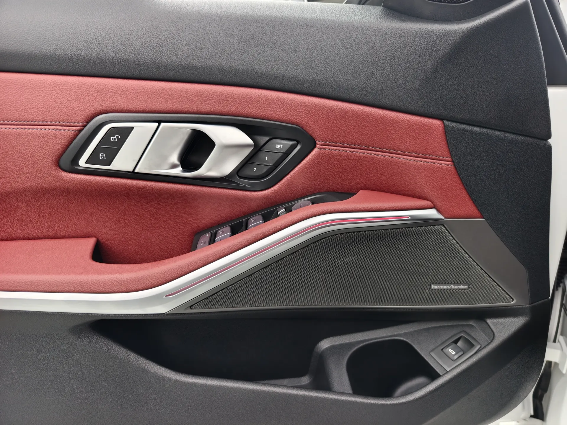BMW 325Li, 2023 10