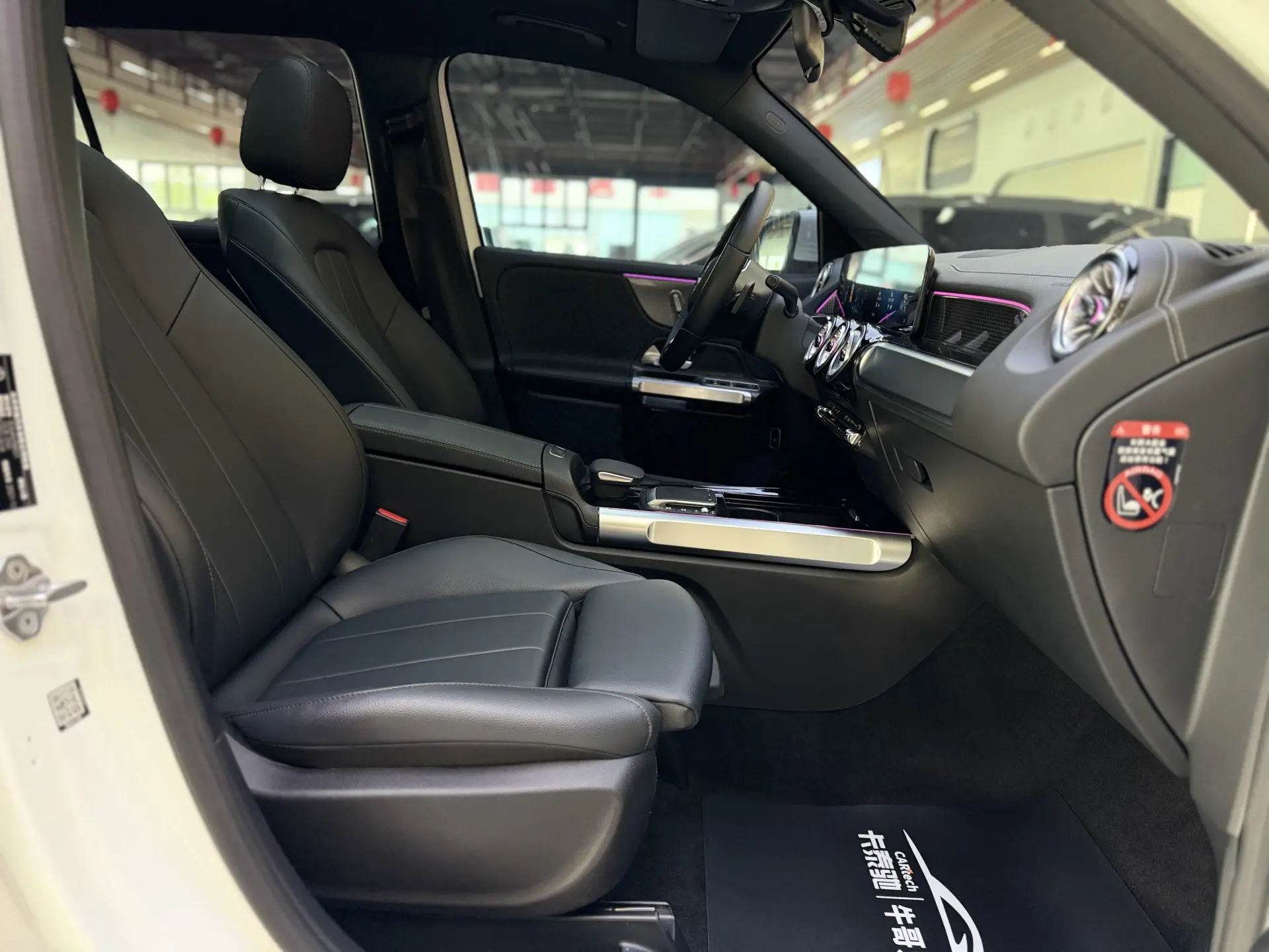 Mercedes-Benz GLB, 2022 19