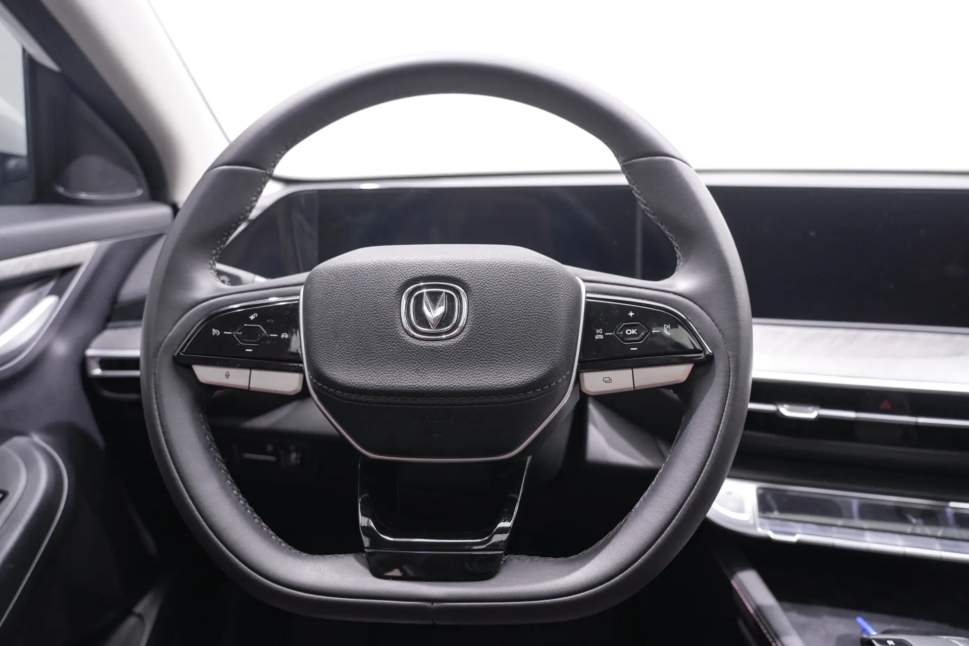 Changan Eado, 2023 18
