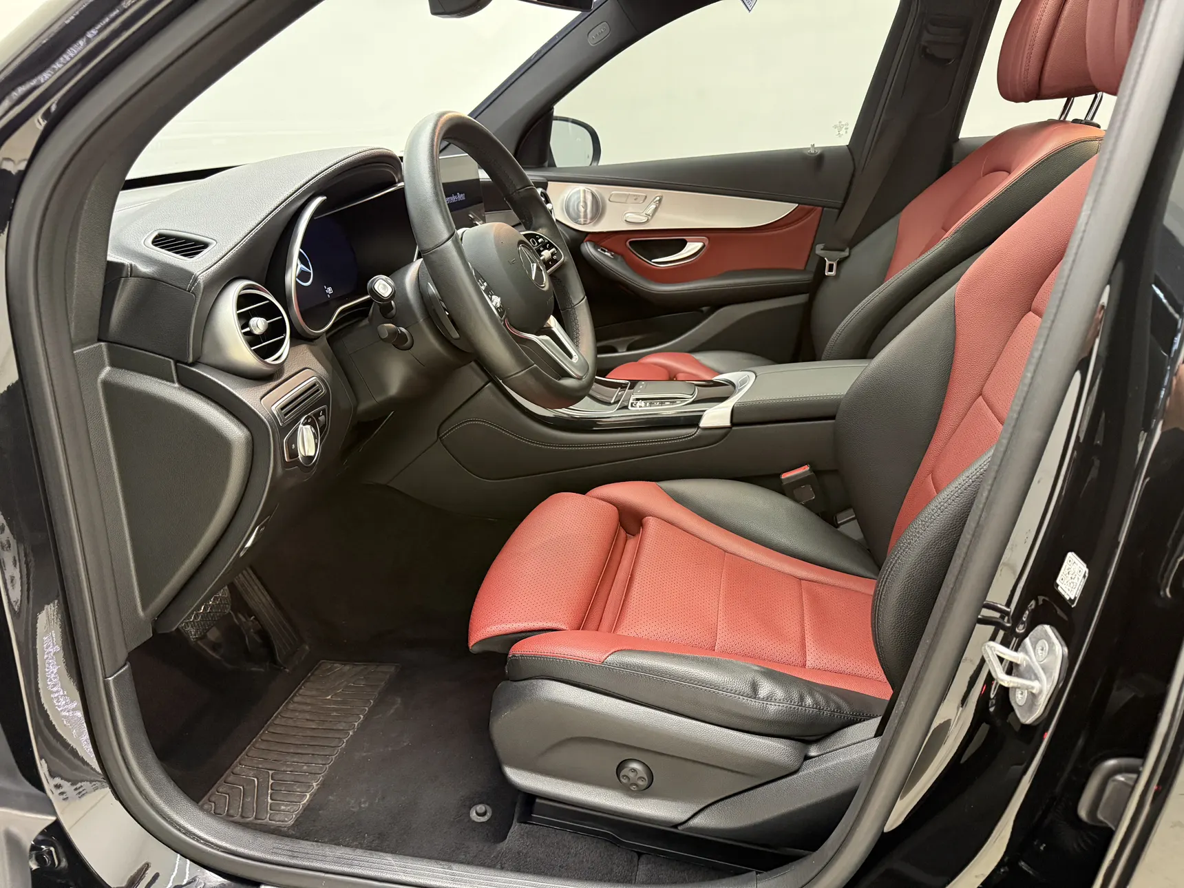 Mercedes-Benz GLC 300 L, 2020 14
