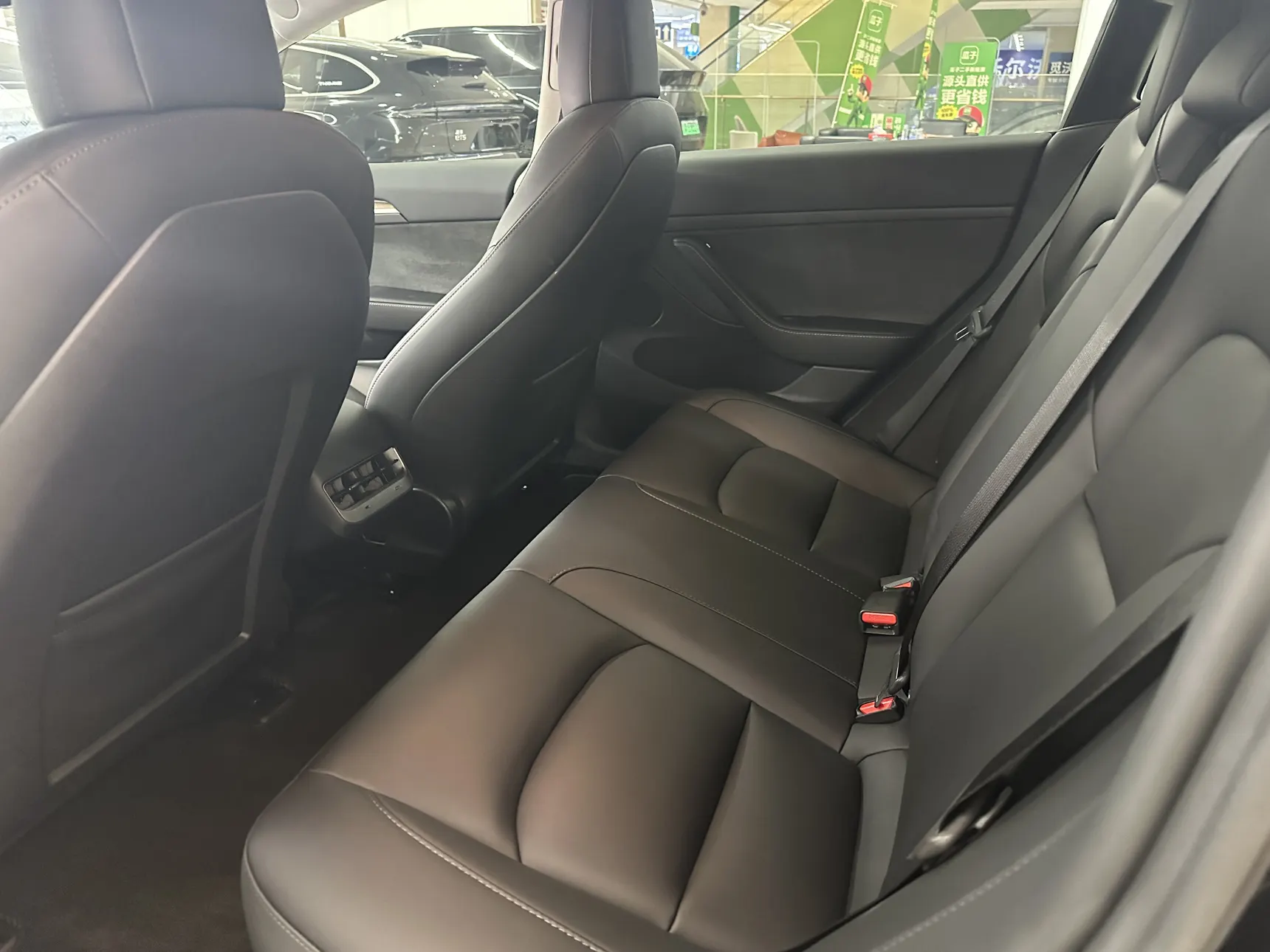 Tesla Model 3, 2023 13