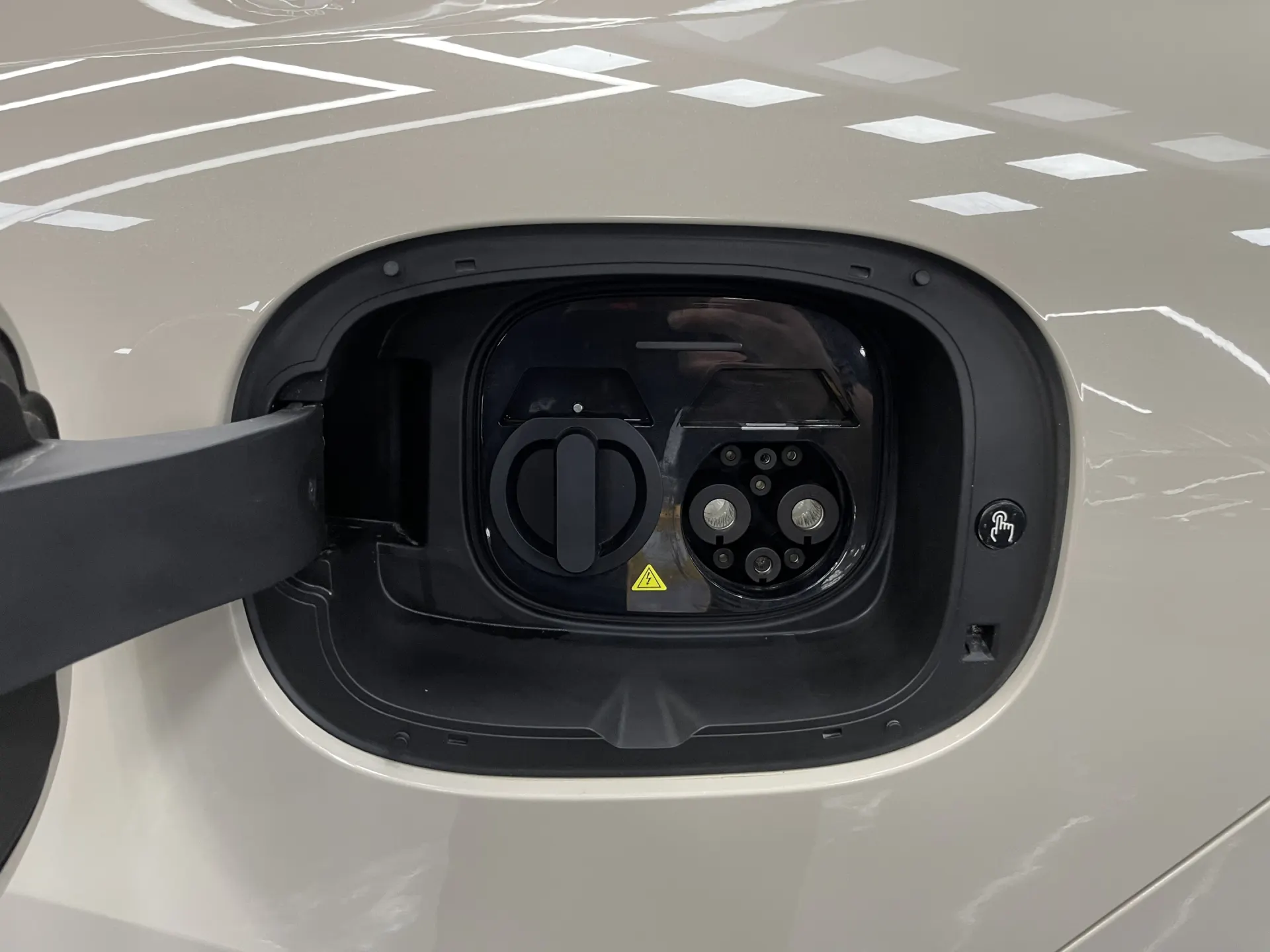 Luxeed R7, 2025 8