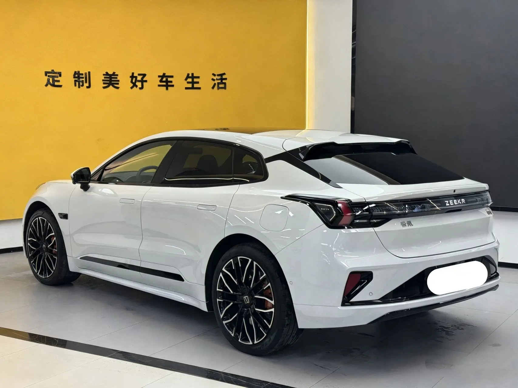 Zeekr 001, 2025 6