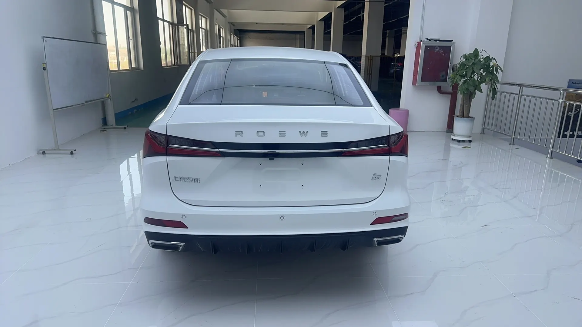 Roewe i5, 2026 15